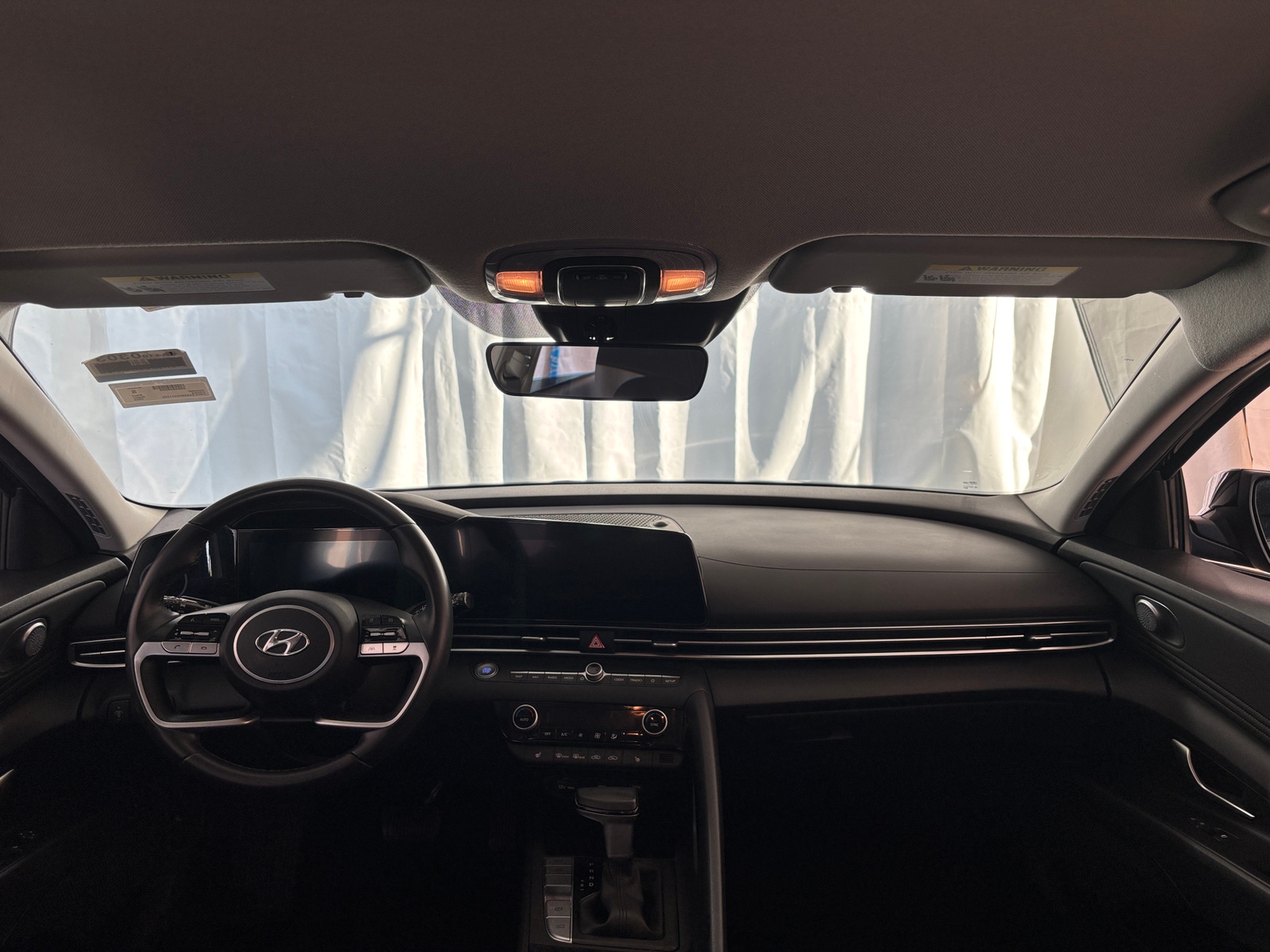 Thumbnail: 2023 Hyundai Elantra - 3