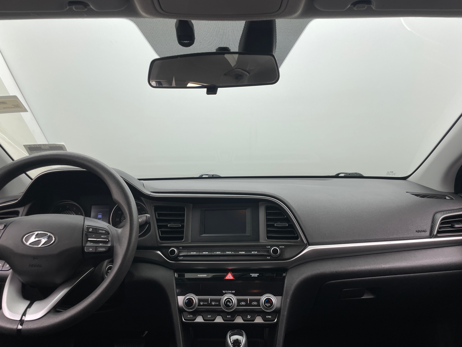 Thumbnail: 2020 Hyundai Elantra - 3