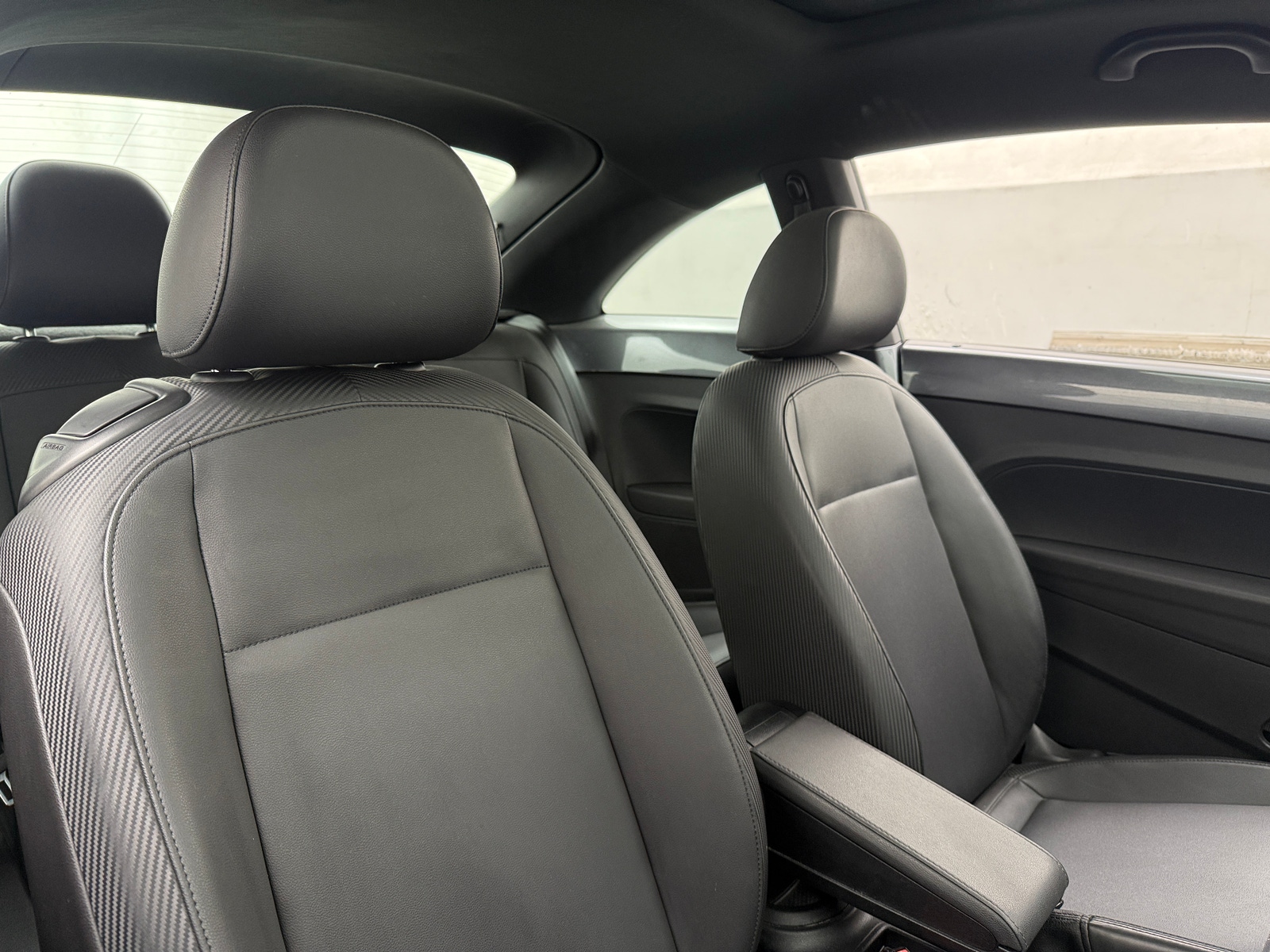 Thumbnail: 2016 Volkswagen Beetle - 2