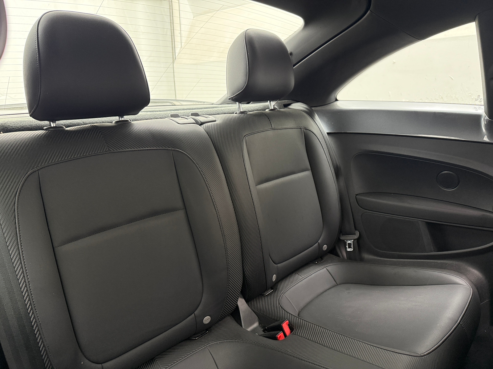 Thumbnail: 2016 Volkswagen Beetle - 6