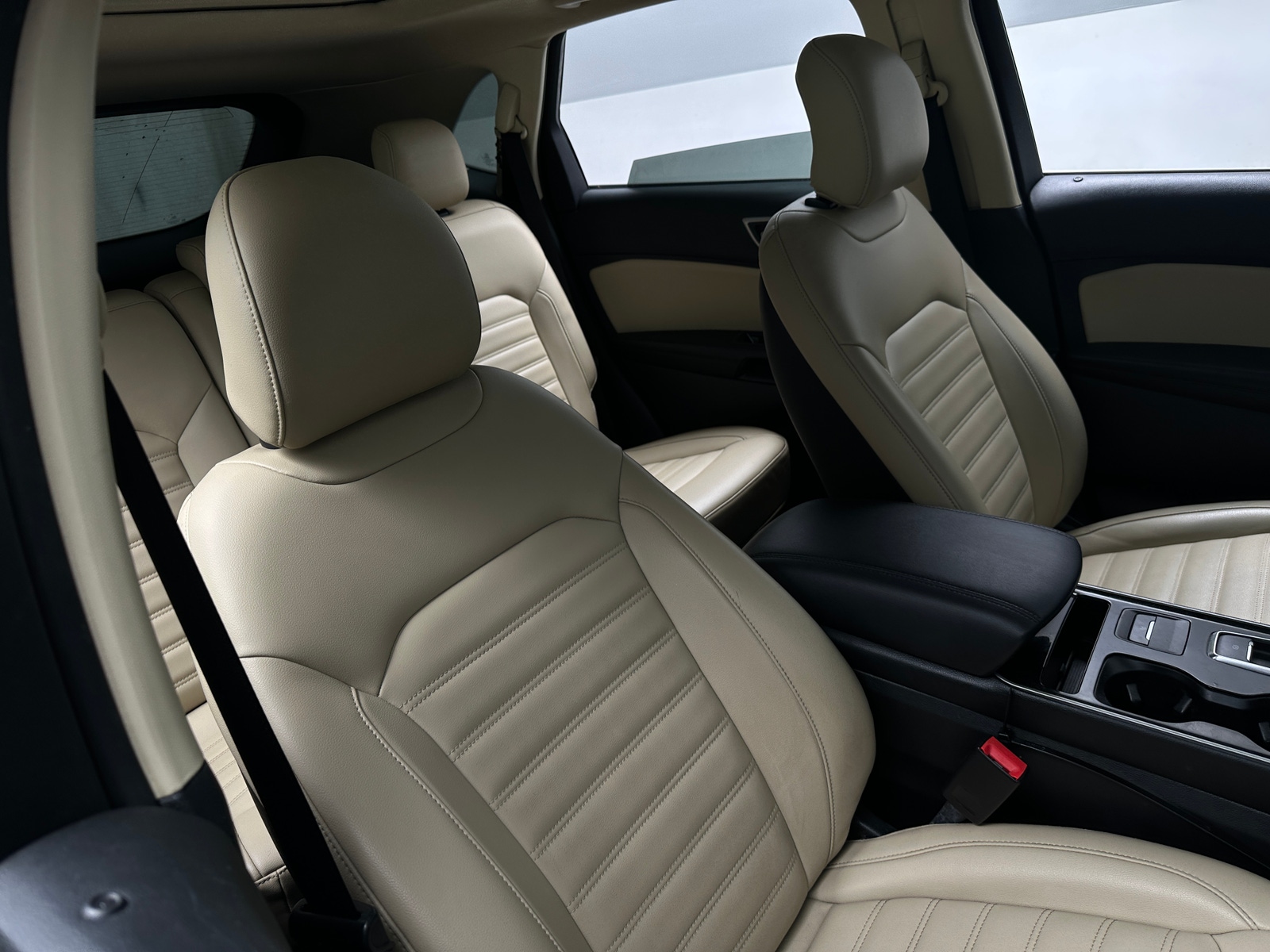 Thumbnail: 2019 Ford Edge - 2