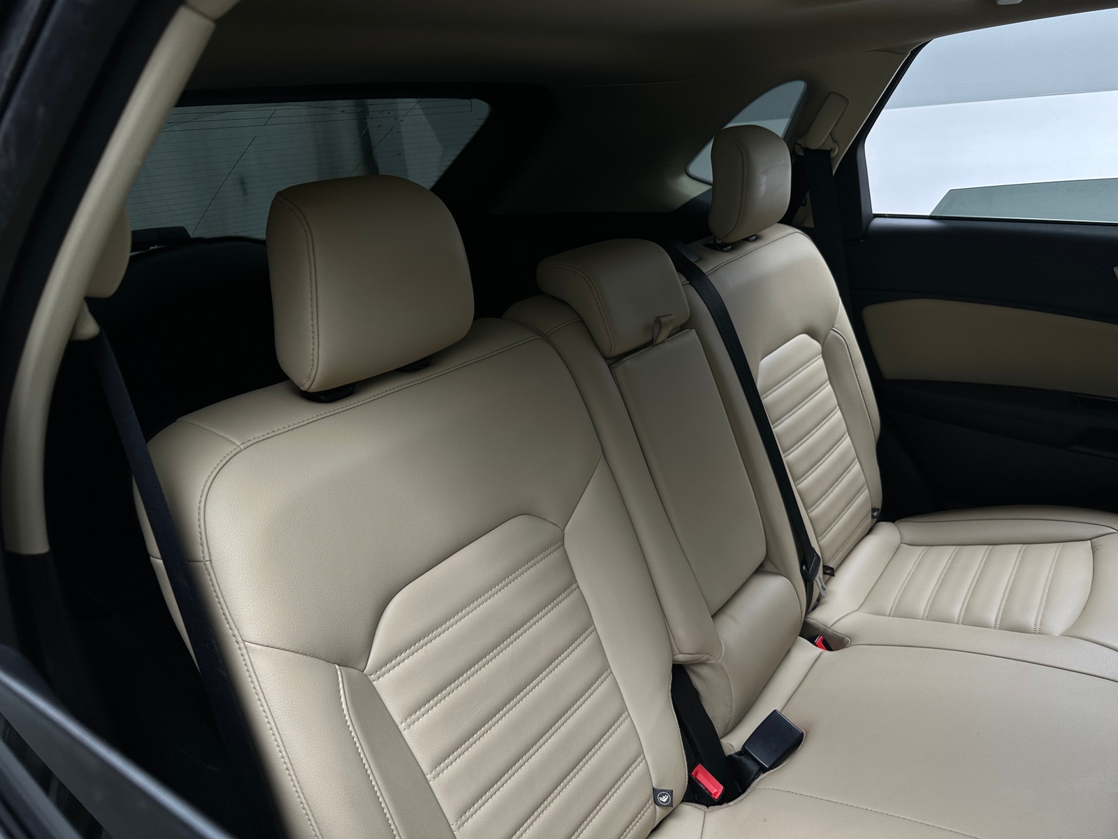 Thumbnail: 2019 Ford Edge - 6