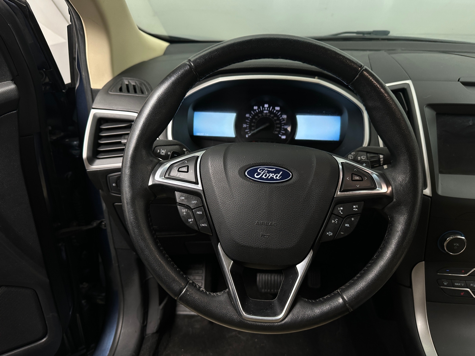 Thumbnail: 2019 Ford Edge - 5
