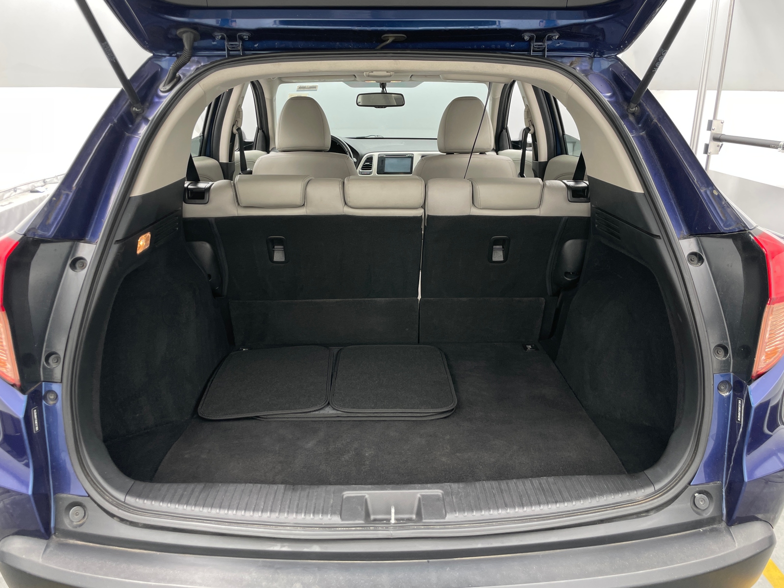 Thumbnail: 2016 Honda HR-V - 6