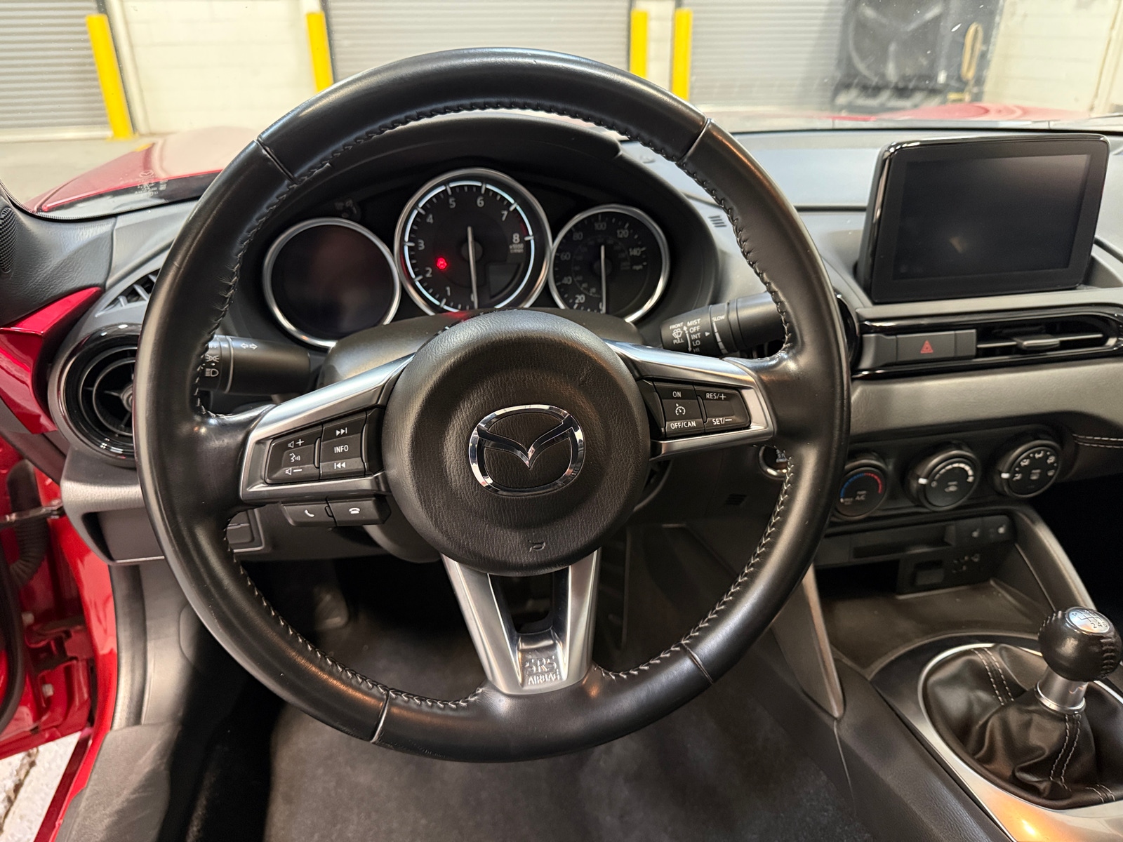 Thumbnail: 2023 Mazda MX-5 Miata - 5