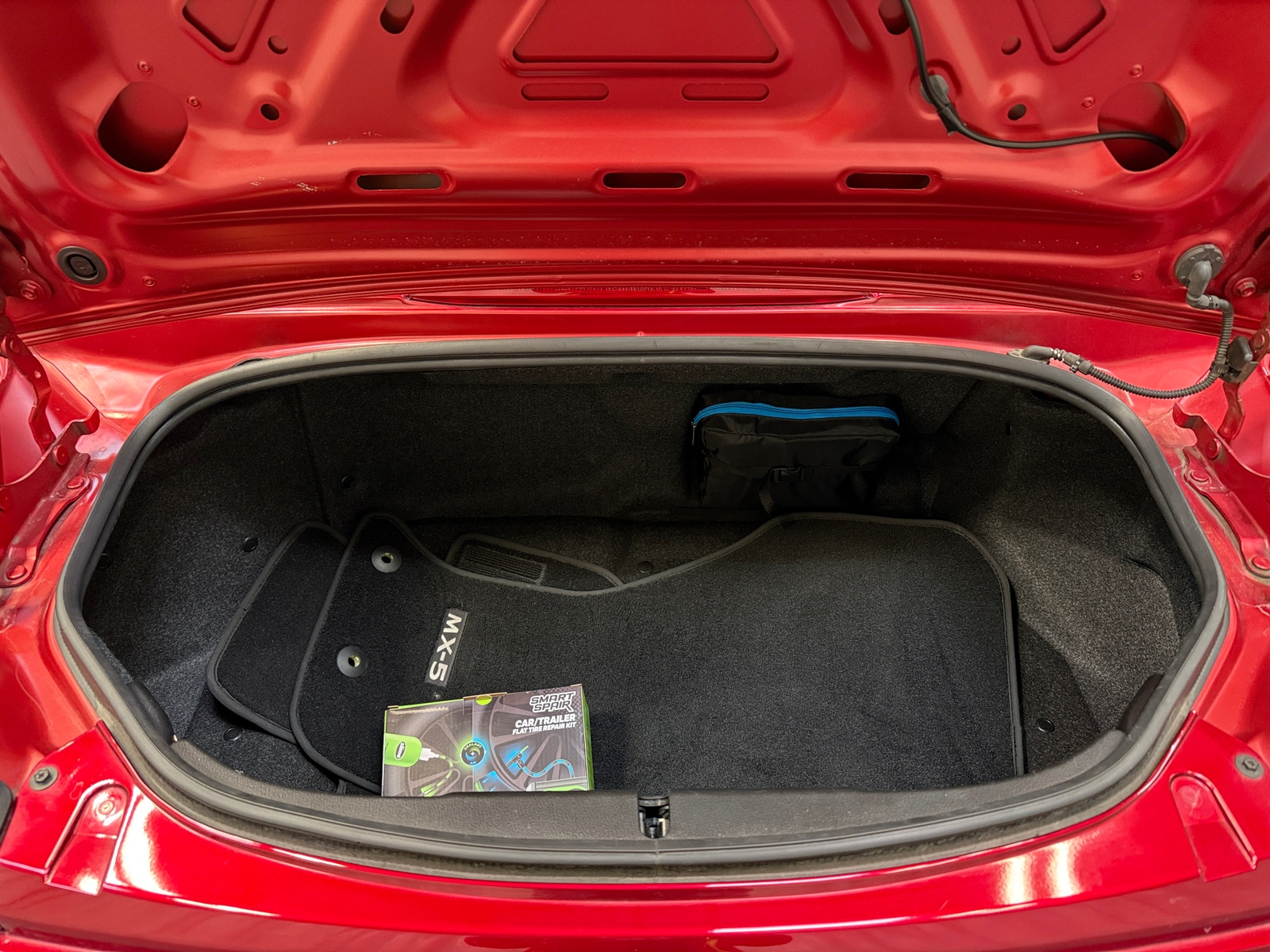 Thumbnail: 2023 Mazda MX-5 Miata - 6