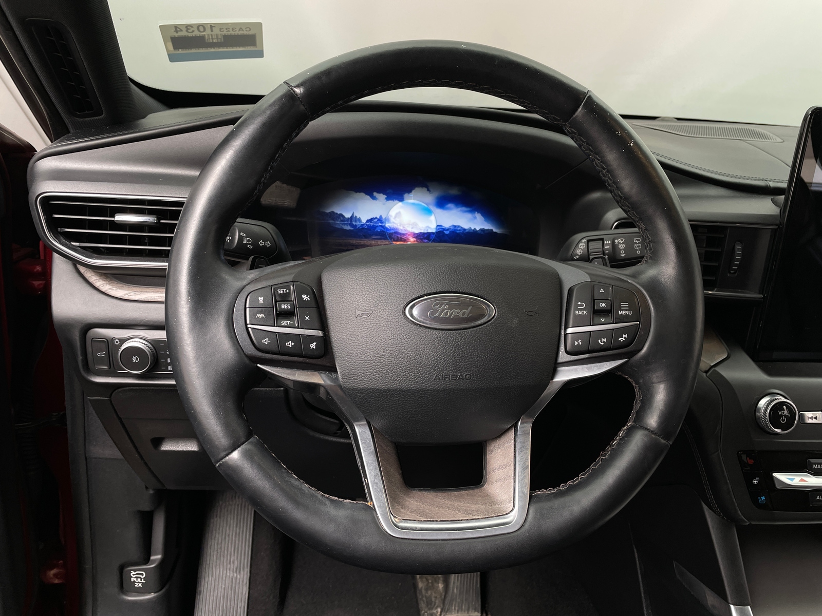 Thumbnail: 2020 Ford Explorer - 4