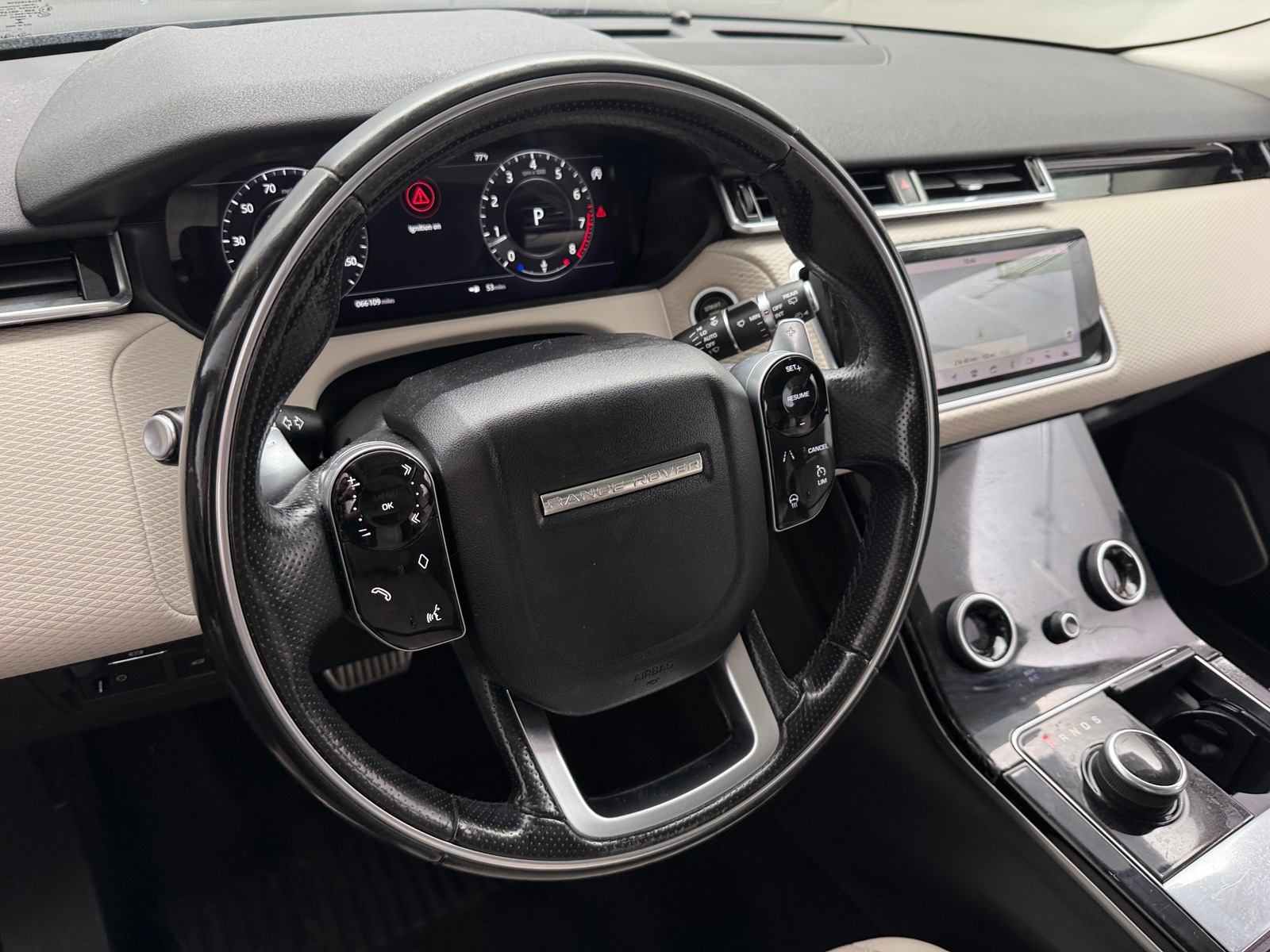 Thumbnail: 2018 Land Rover Range Rover Velar - 4