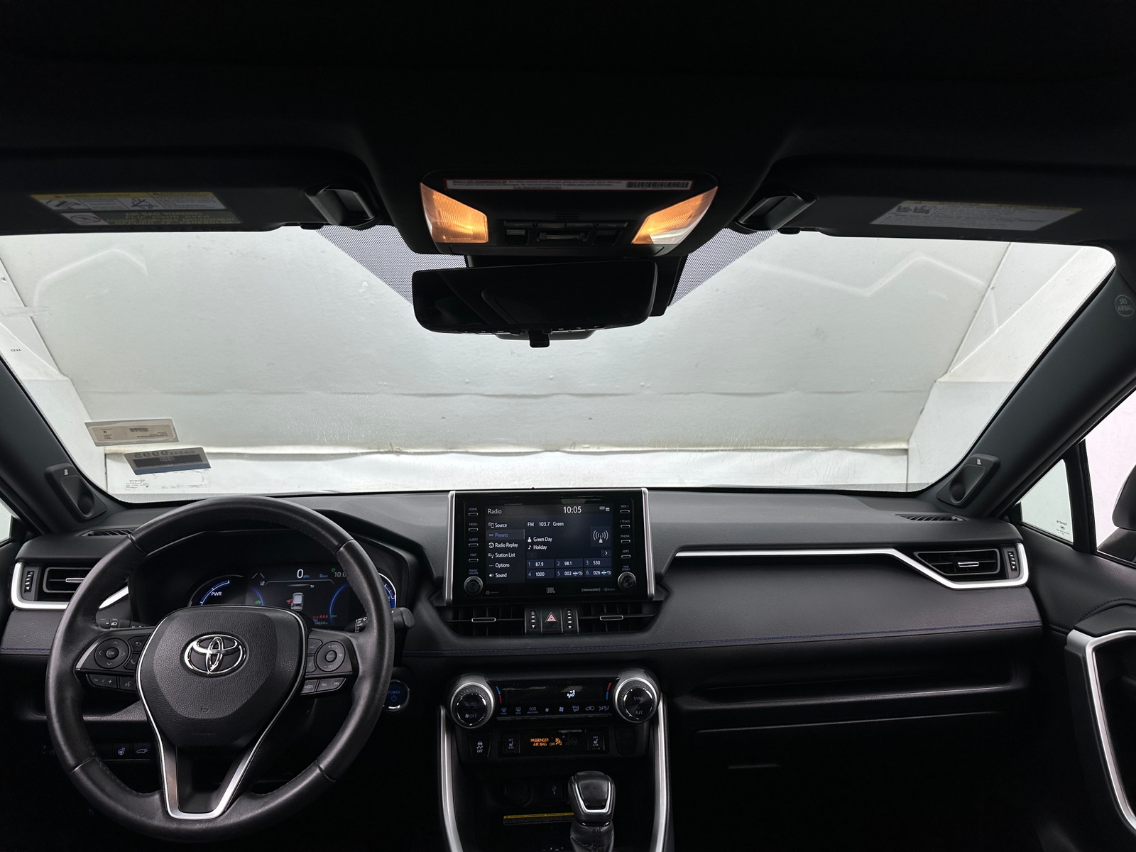Thumbnail: 2021 Toyota RAV4 - 3