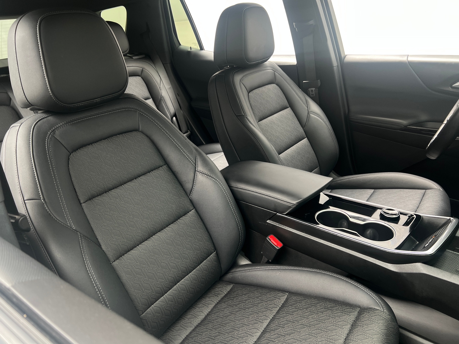 Thumbnail: 2026 Chevrolet Equinox - 2