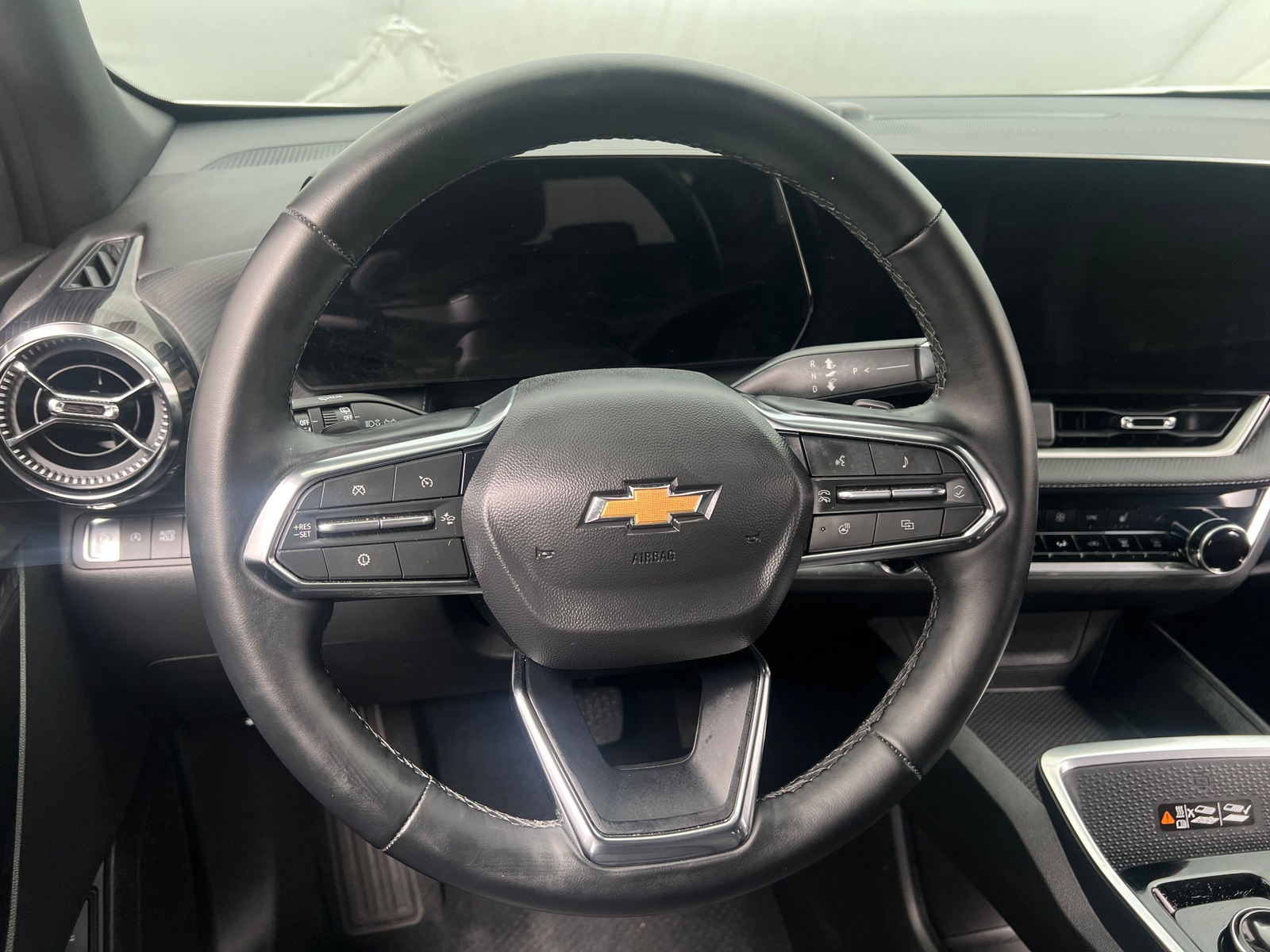 Thumbnail: 2026 Chevrolet Equinox - 5