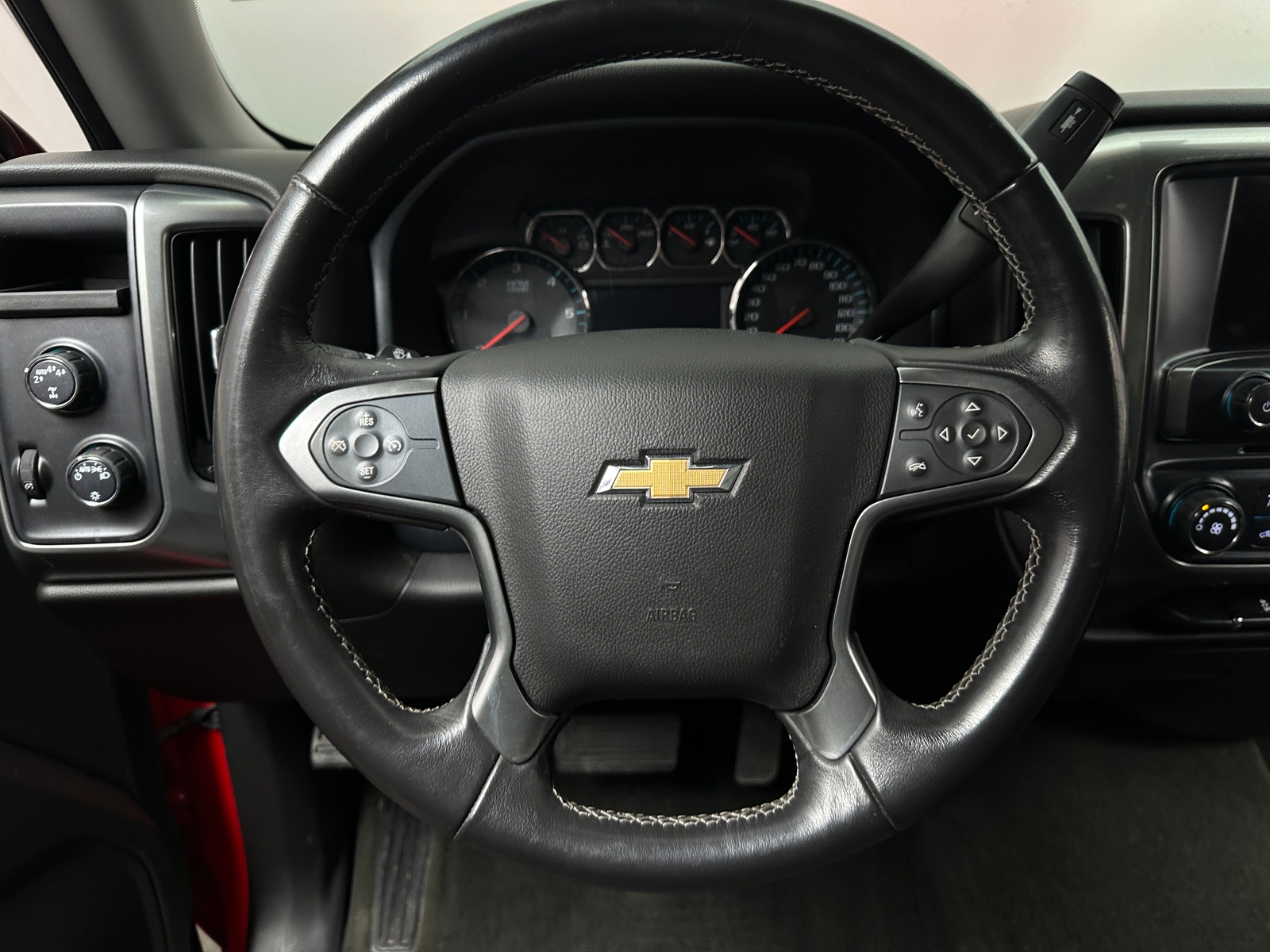 Thumbnail: 2018 Chevrolet Silverado 1500 - 5