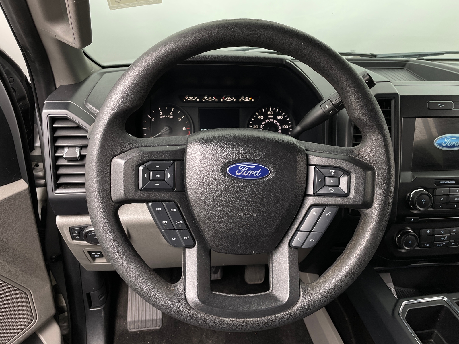 Thumbnail: 2018 Ford Econoline - 5