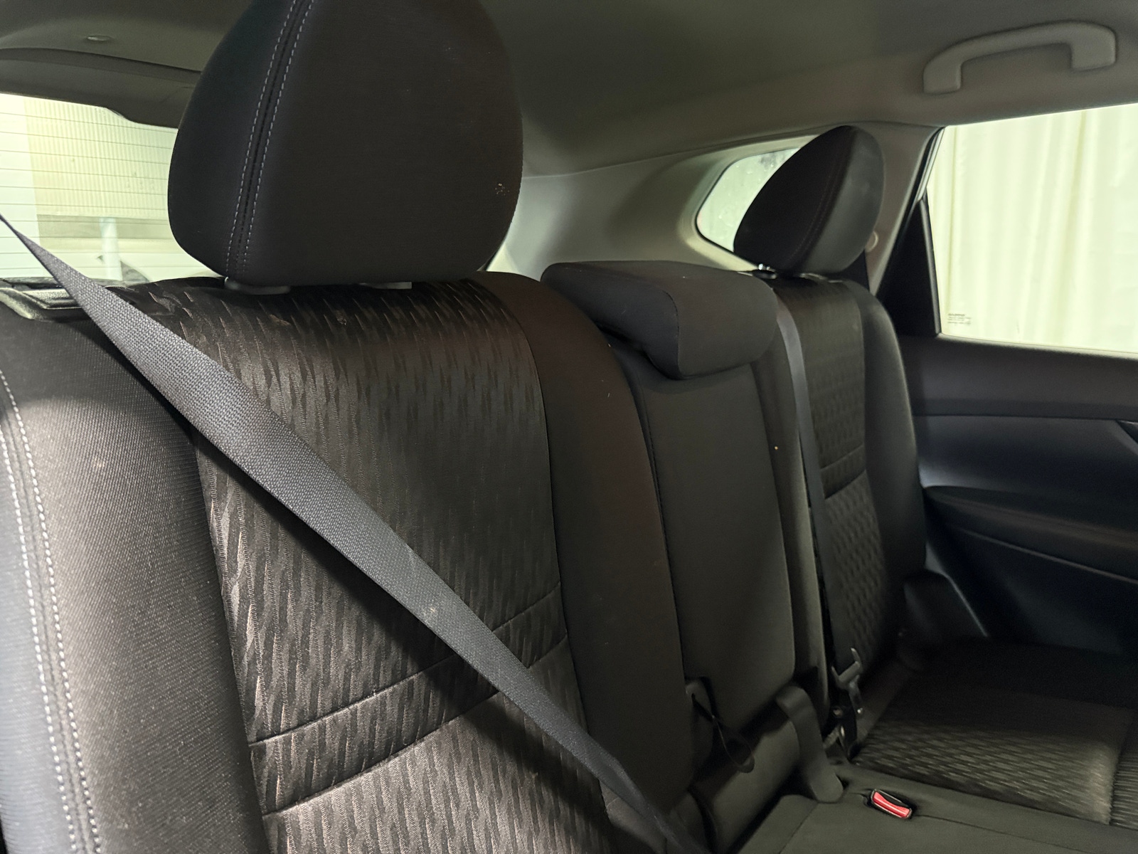 Thumbnail: 2017 Nissan Rogue - 6
