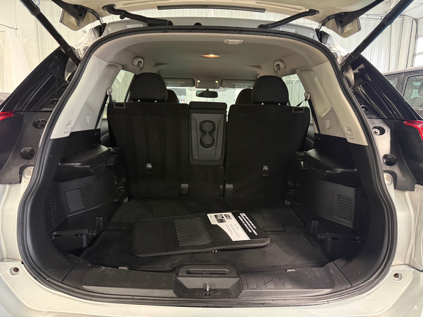 Thumbnail: 2017 Nissan Rogue - 7
