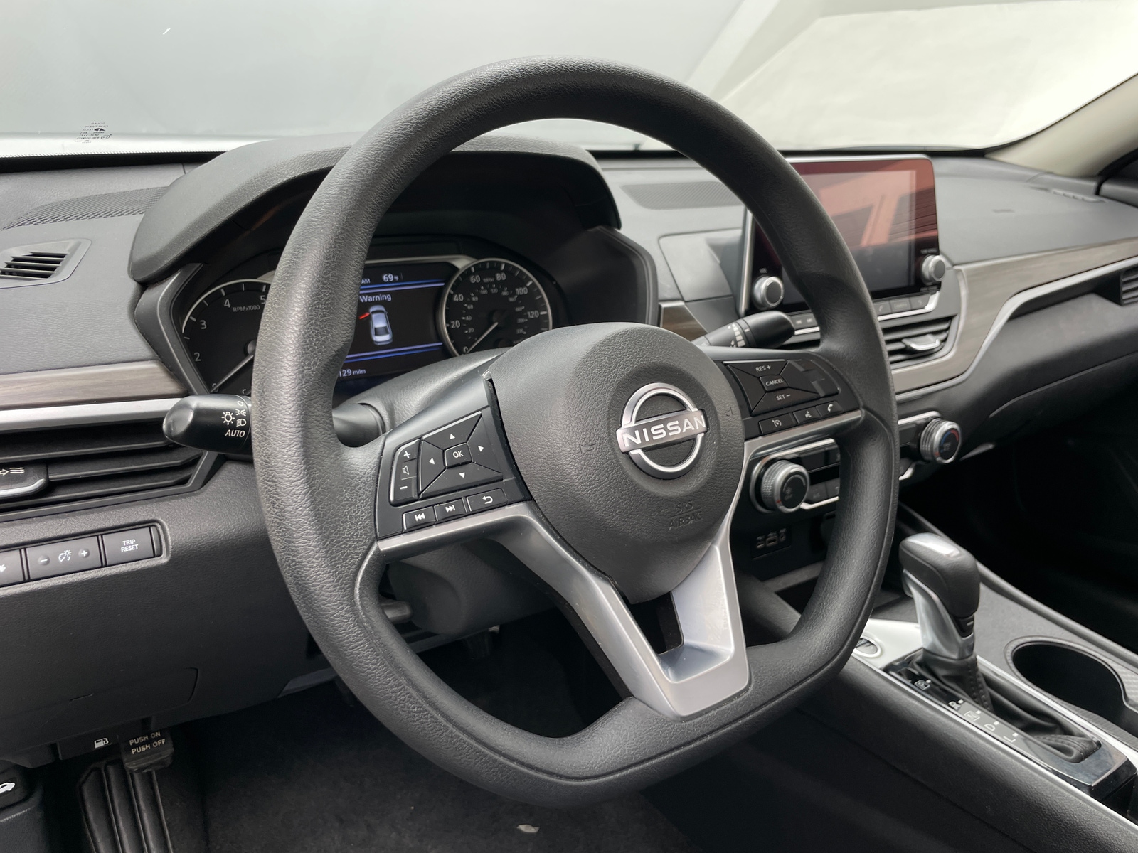 Thumbnail: 2025 Nissan Altima - 5