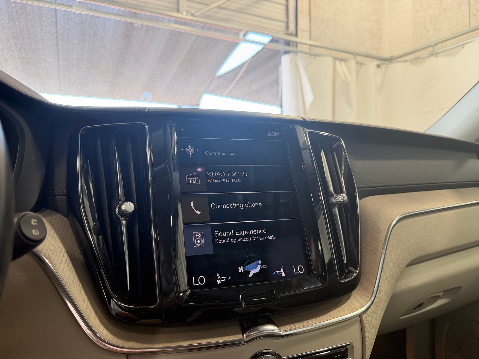 Thumbnail: 2021 Volvo XC60 - 3