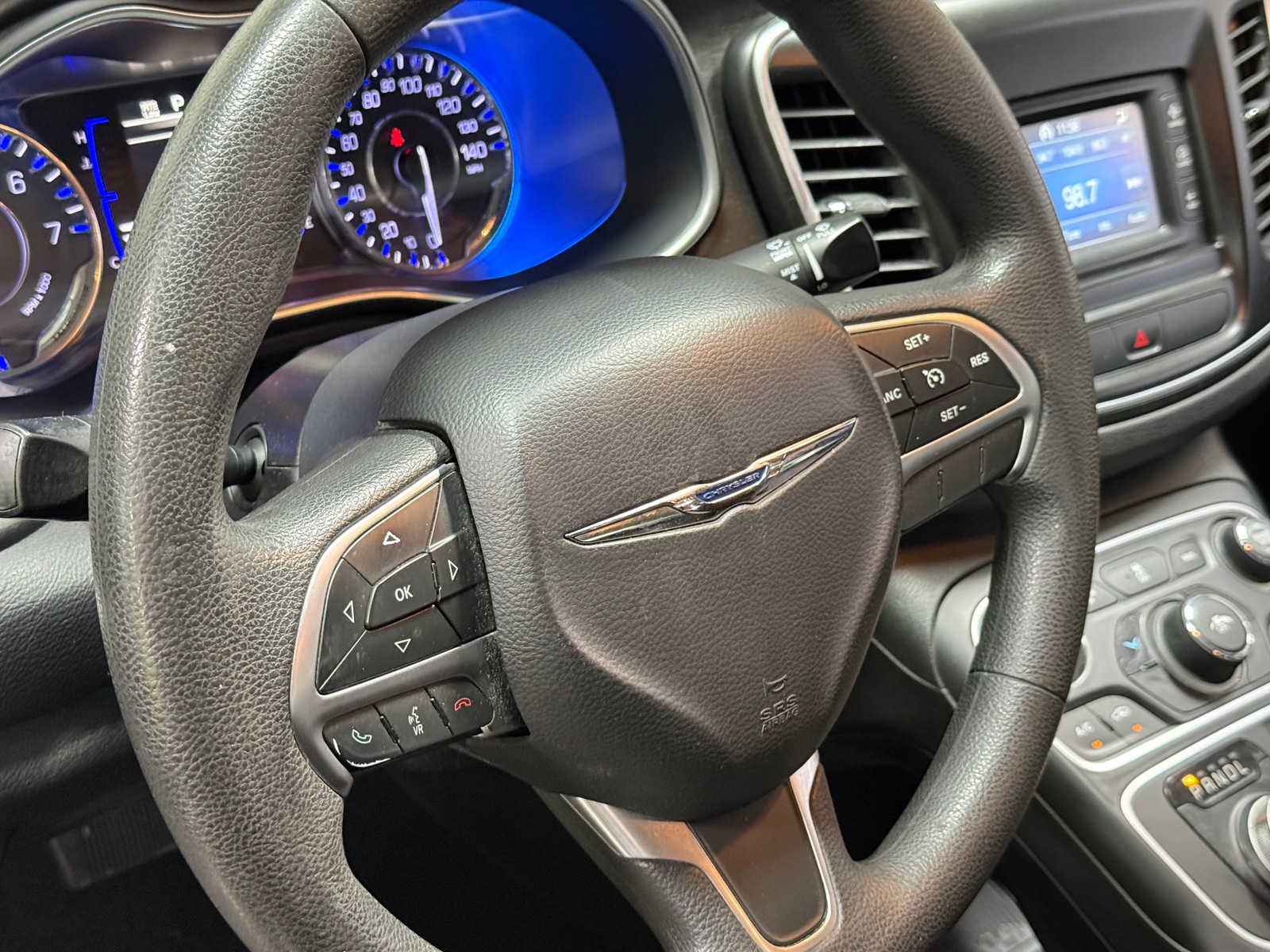 Thumbnail: 2016 Chrysler 200 - 5