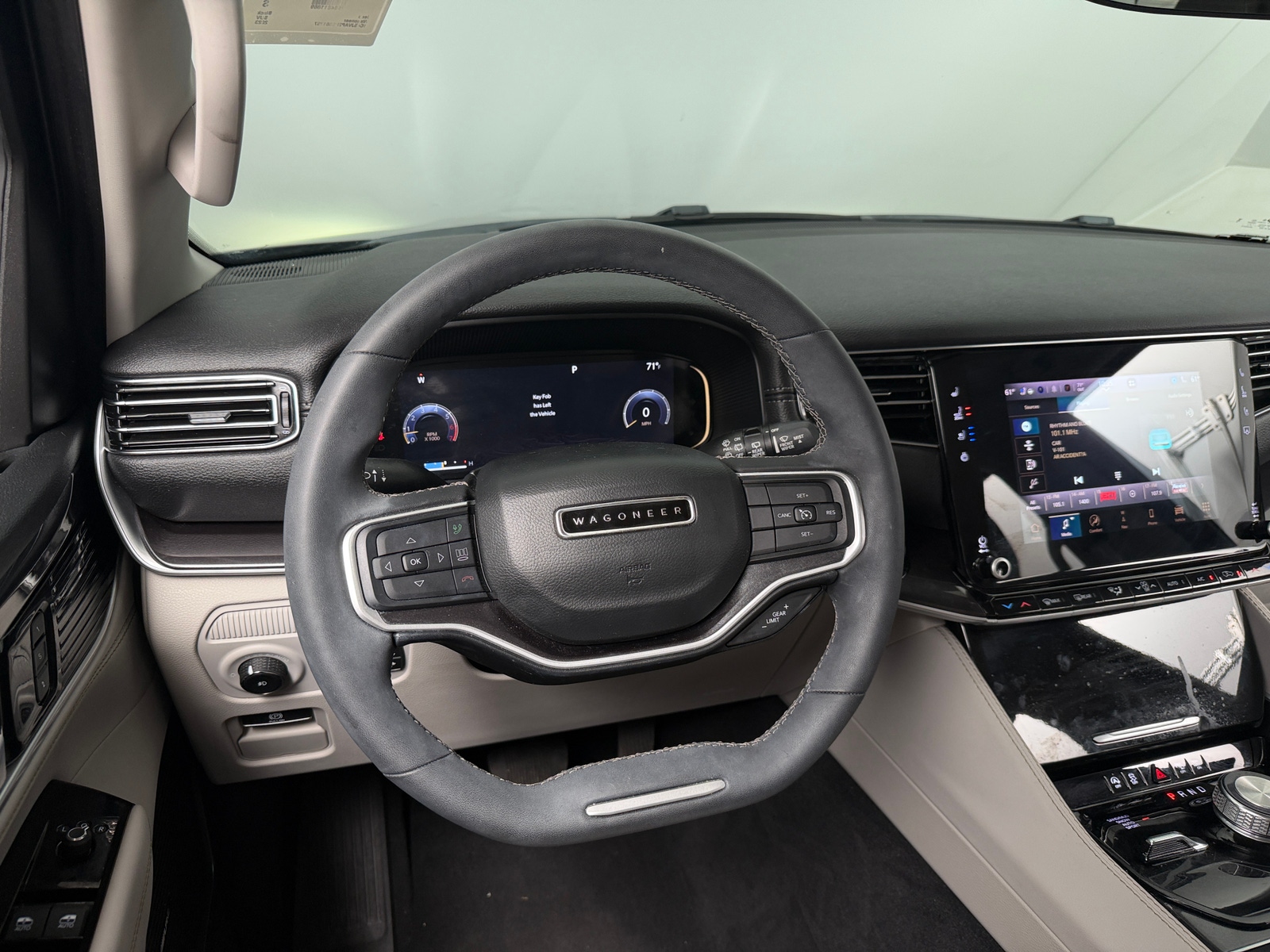 Thumbnail: 2023 Jeep Wagoneer - 4