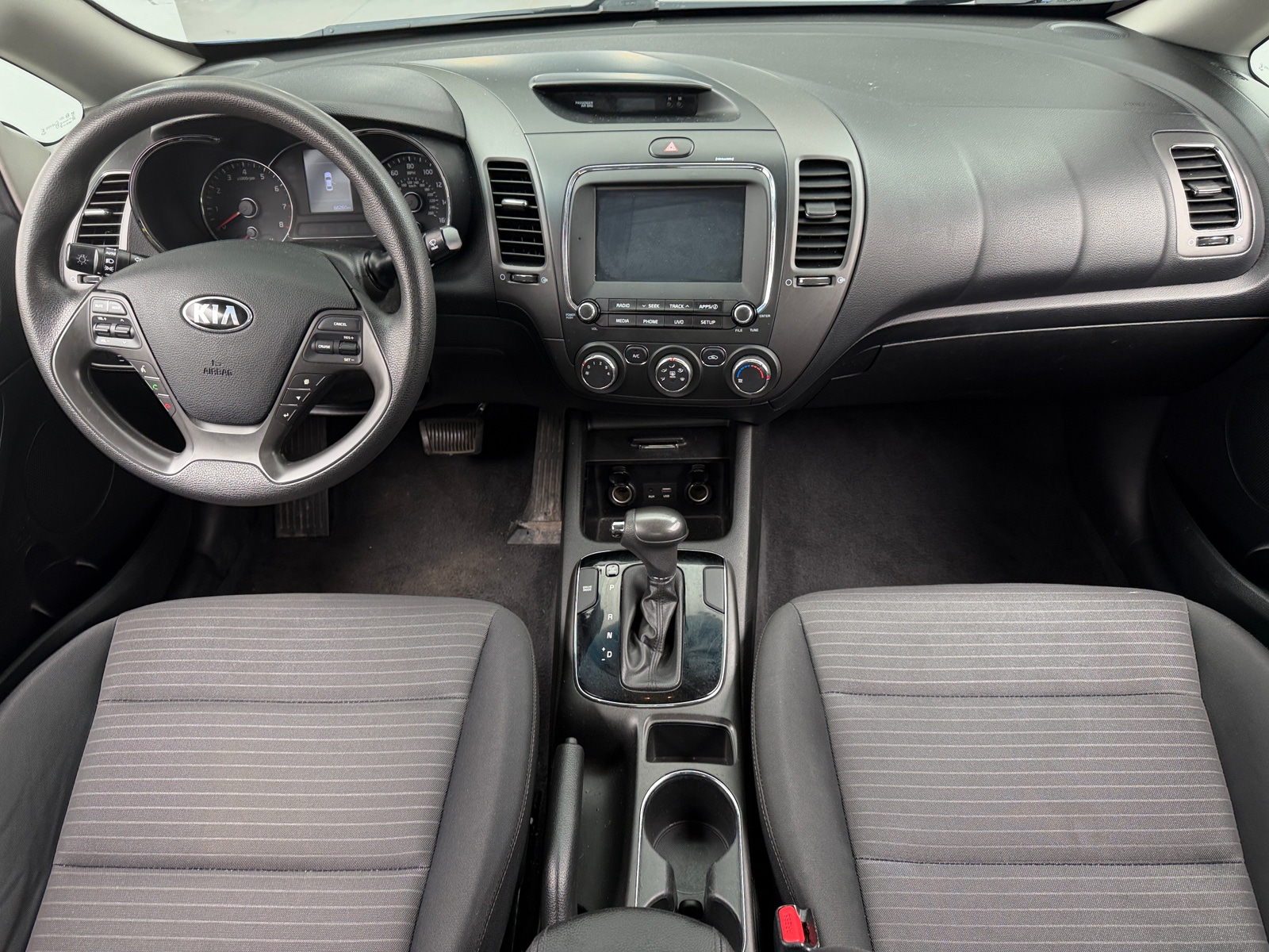 Thumbnail: 2018 Kia Forte - 3