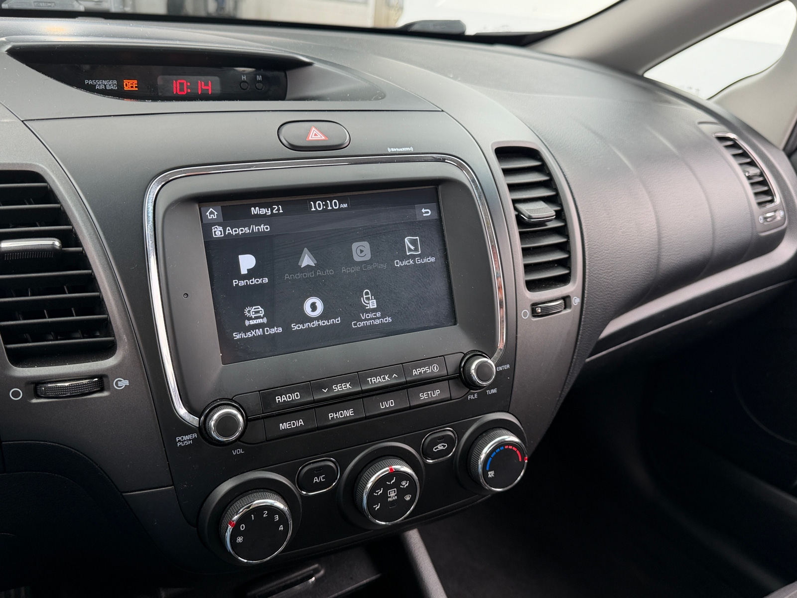 Thumbnail: 2018 Kia Forte - 4