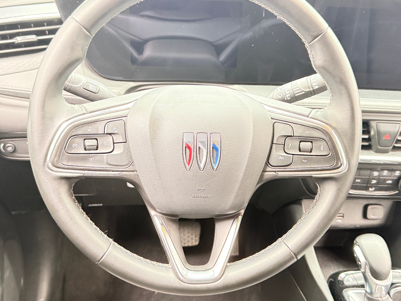 Thumbnail: 2025 Buick Encore GX - 4