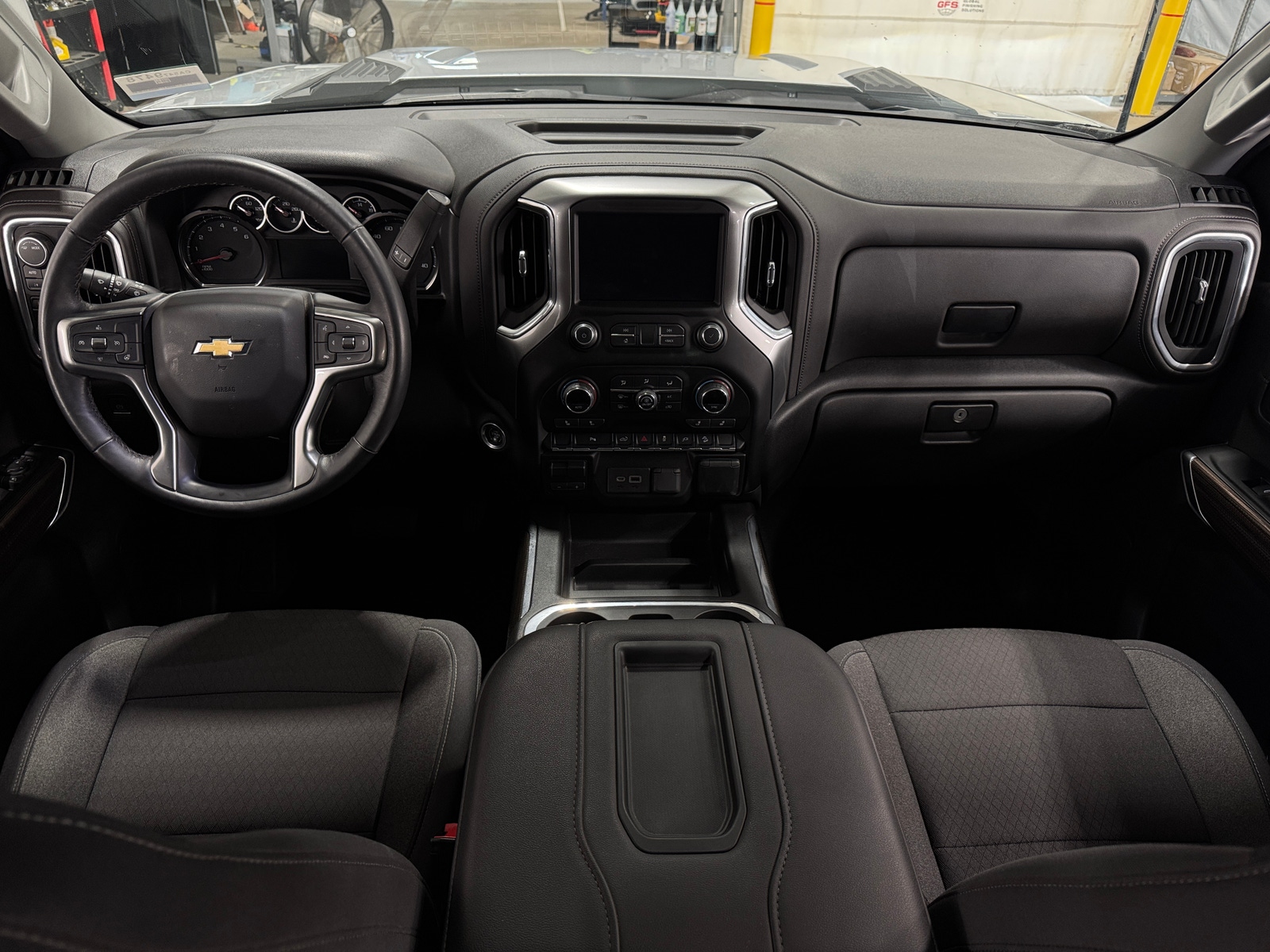 Thumbnail: 2022 Chevrolet Silverado 2500 - 3