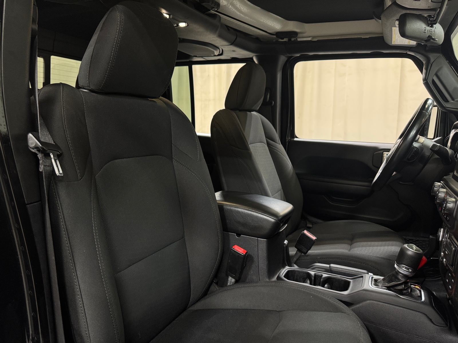 Thumbnail: 2021 Jeep Gladiator - 2