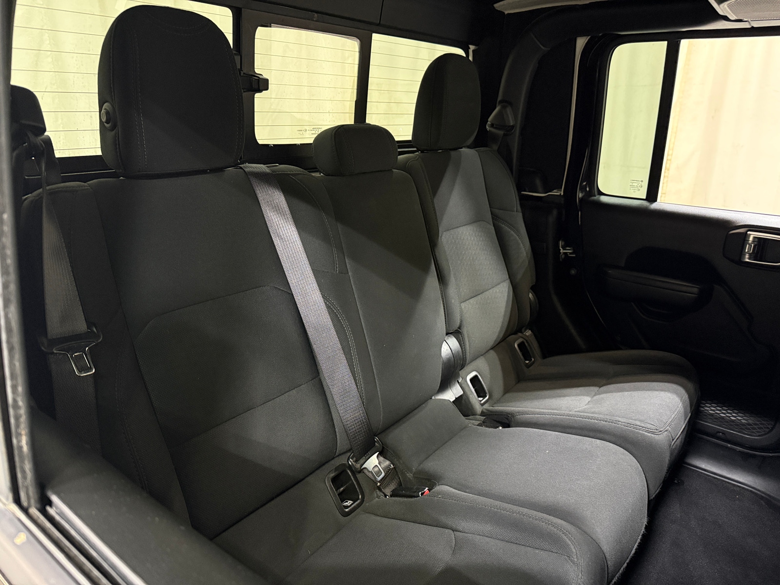 Thumbnail: 2021 Jeep Gladiator - 6