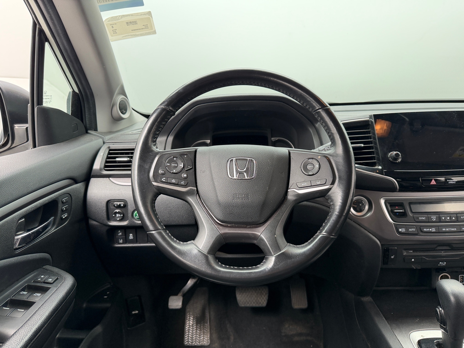 Thumbnail: 2019 Honda Pilot - 4