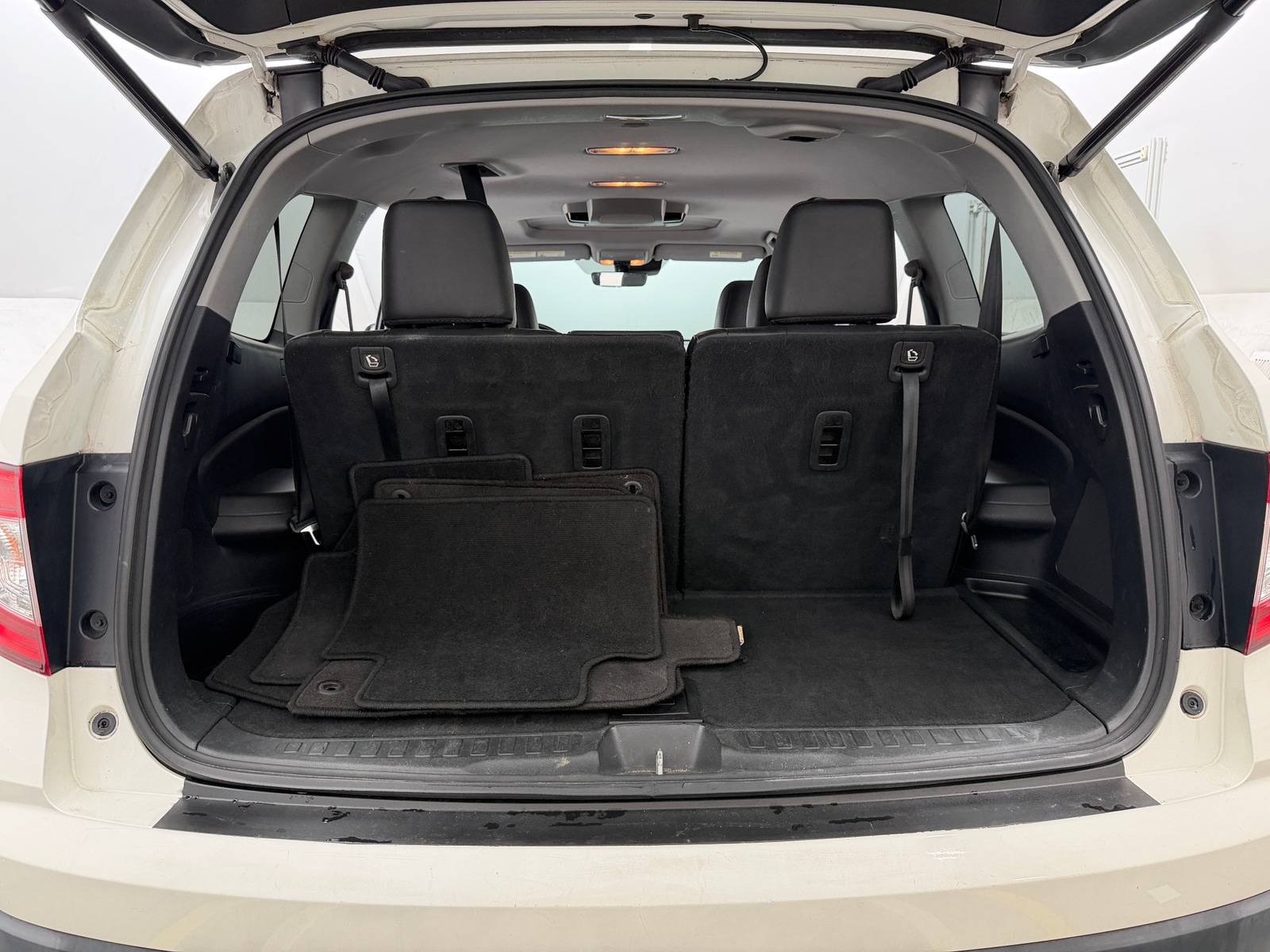 Thumbnail: 2019 Honda Pilot - 6