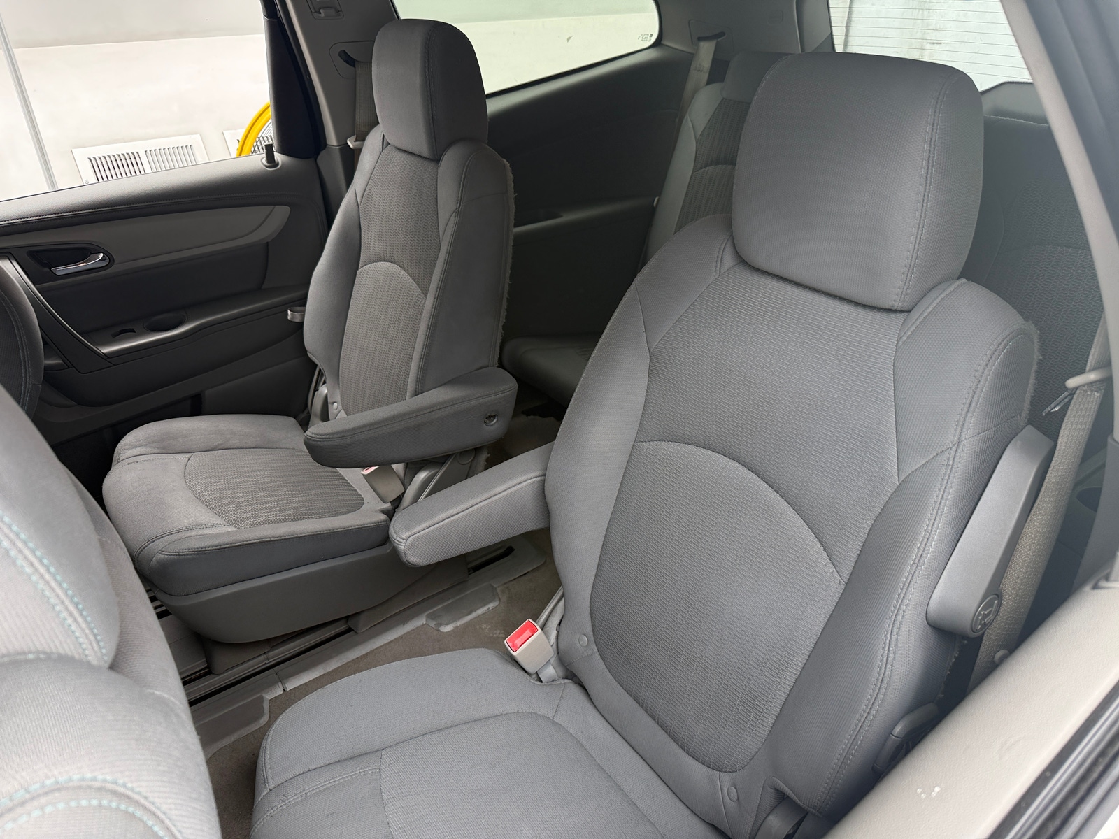 Thumbnail: 2017 Chevrolet Traverse - 6