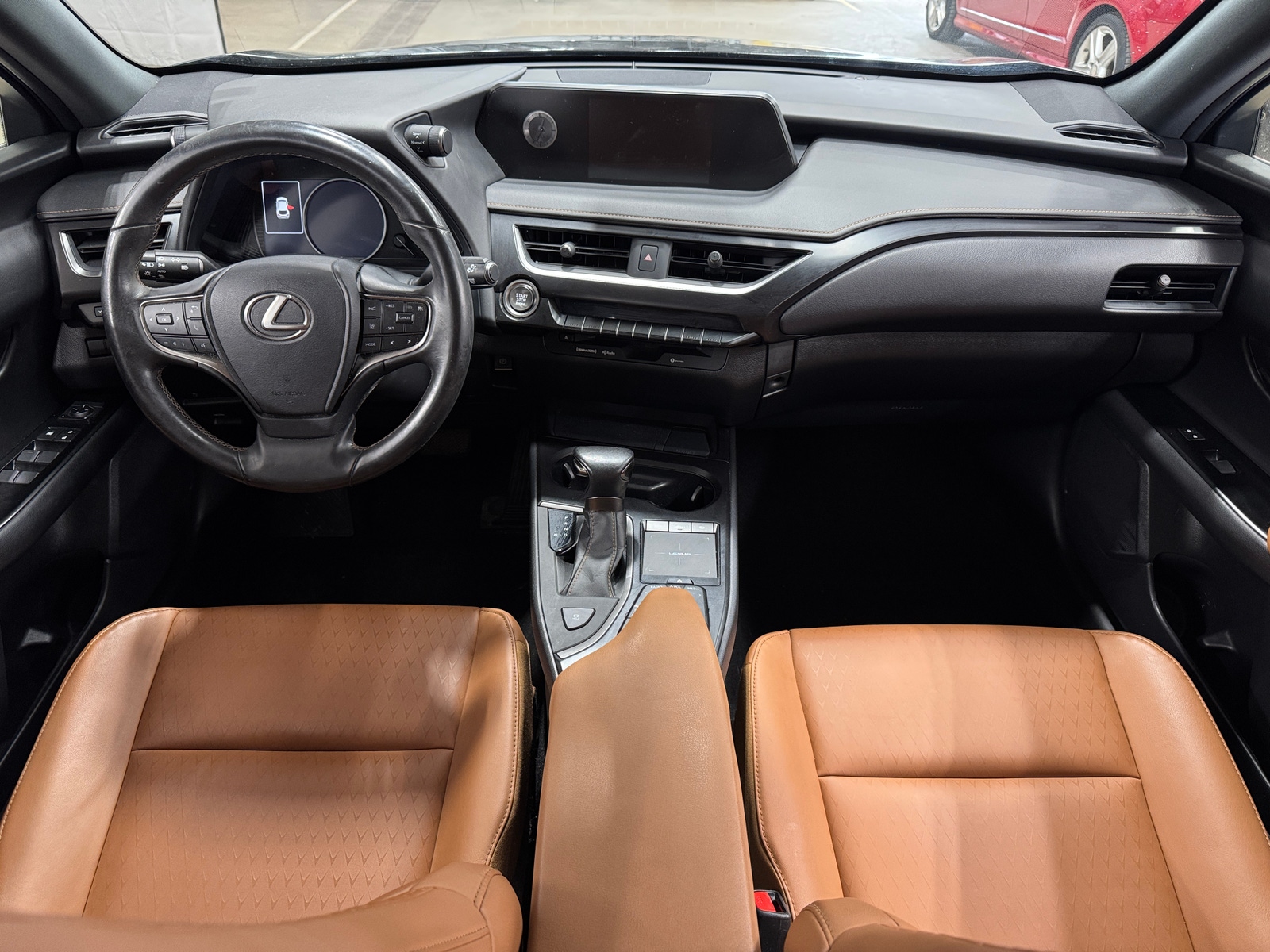 Thumbnail: 2022 Lexus UX - 2