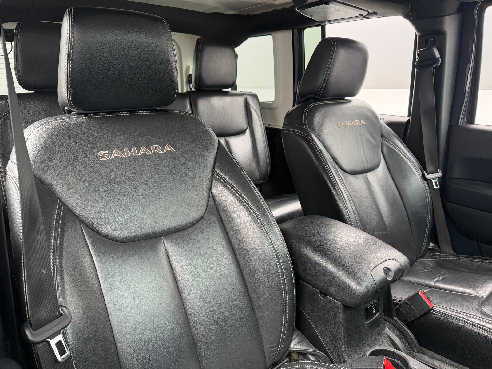 Thumbnail: 2017 Jeep Wrangler - 2