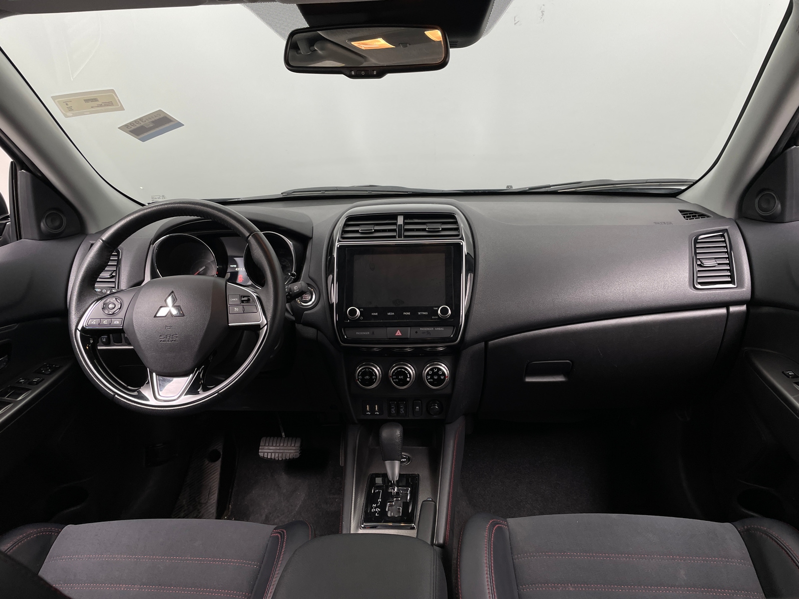 Thumbnail: 2024 Mitsubishi Outlander Sport - 3