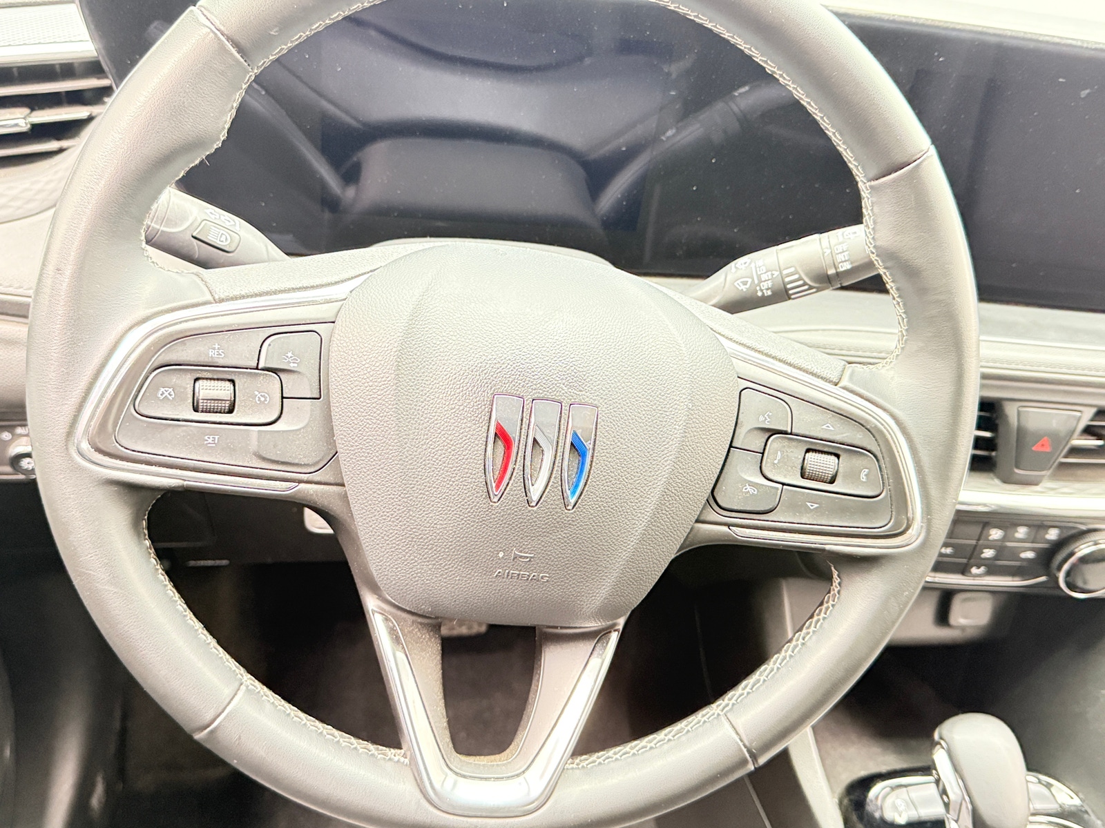 Thumbnail: 2025 Buick Encore GX - 4