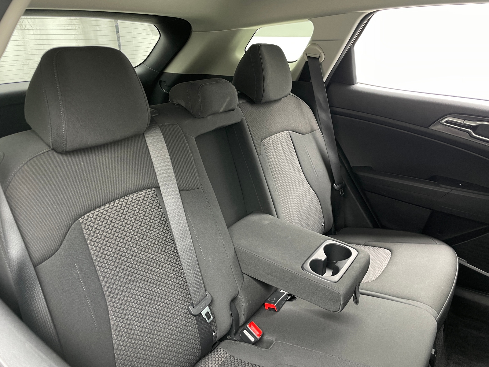 Thumbnail: 2023 Kia Sportage - 6