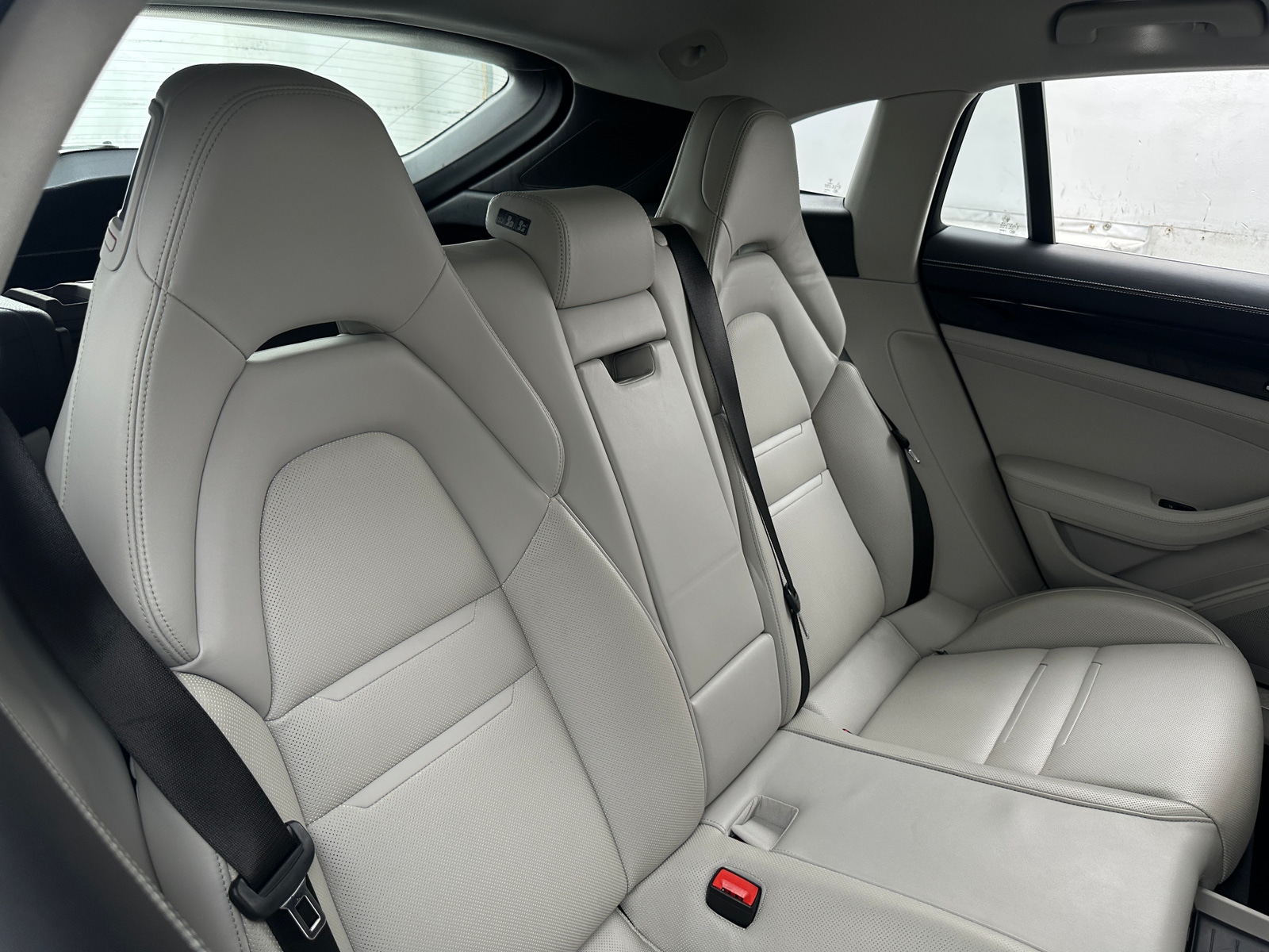 Thumbnail: 2018 Porsche Panamera - 5