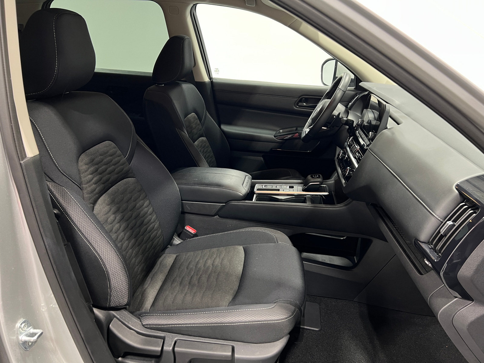 Thumbnail: 2025 Nissan Pathfinder - 2