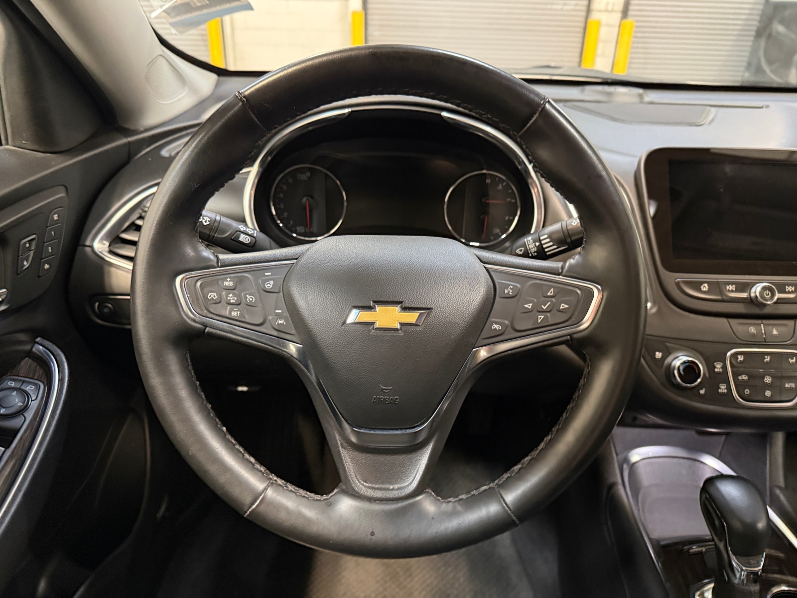 Thumbnail: 2024 Chevrolet Malibu - 4