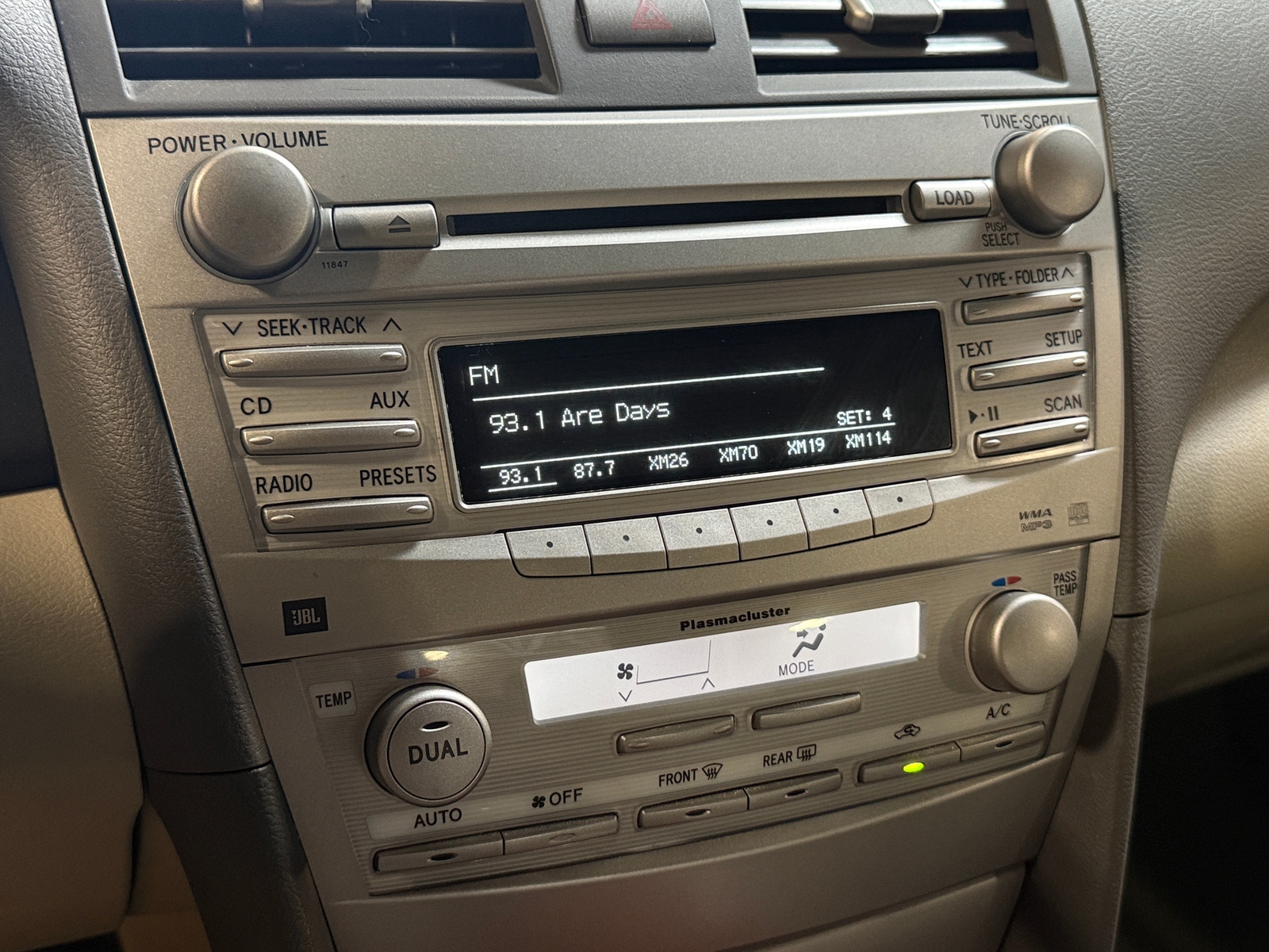 Thumbnail: 2011 Toyota Camry - 4