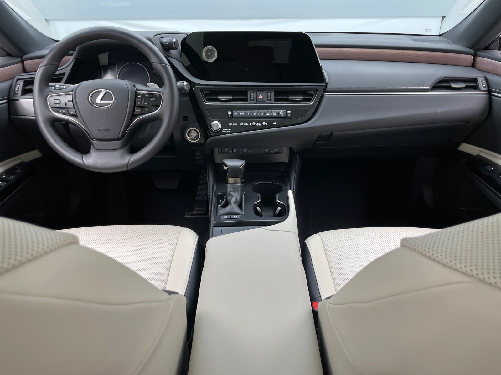 Thumbnail: 2025 Lexus ES - 3