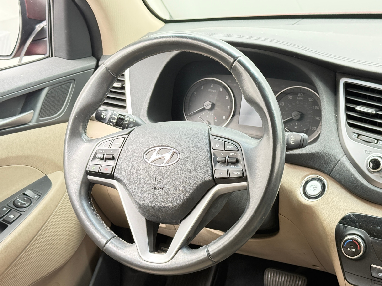 Thumbnail: 2017 Hyundai Tucson - 4