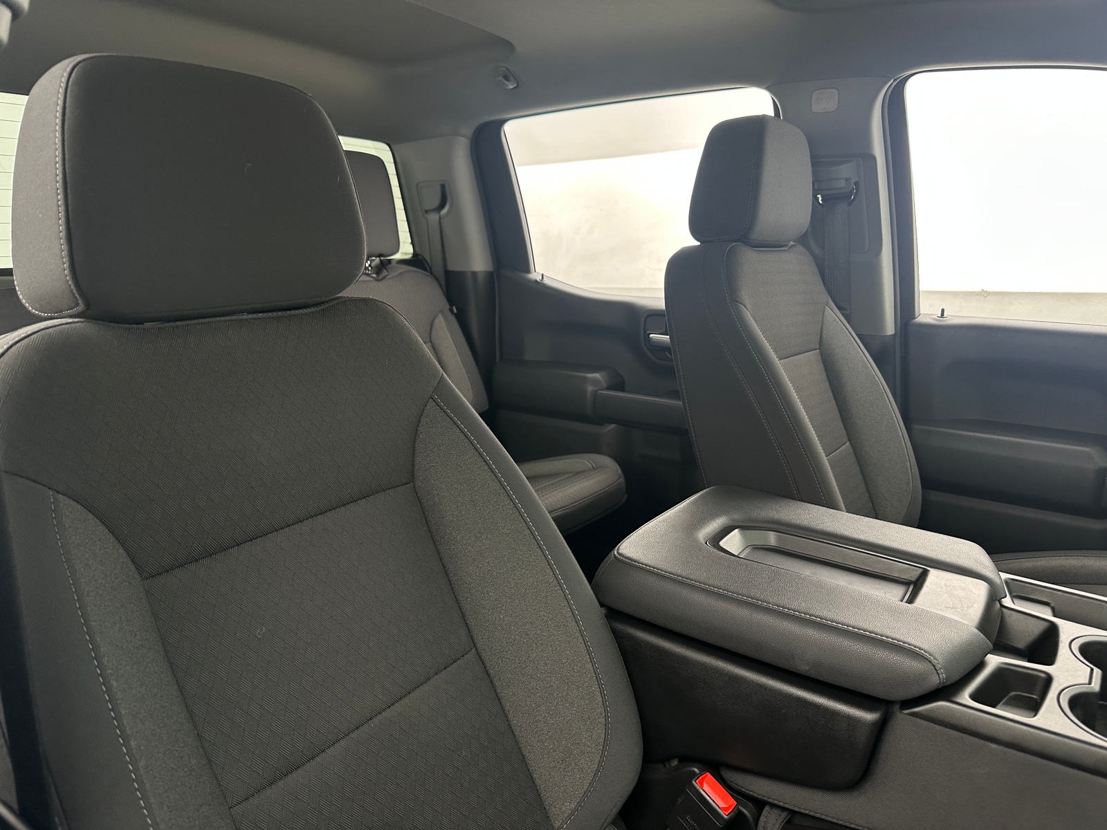 Thumbnail: 2025 Chevrolet Silverado 1500 - 2
