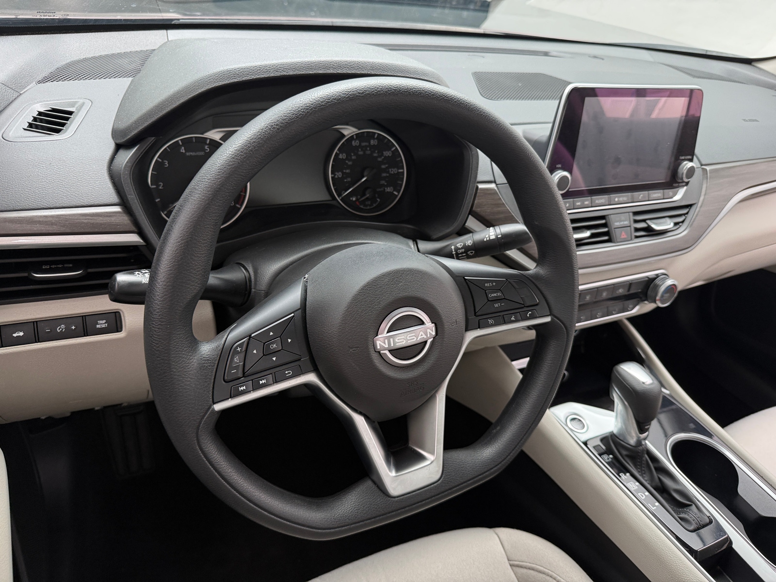 Thumbnail: 2024 Nissan Altima - 5