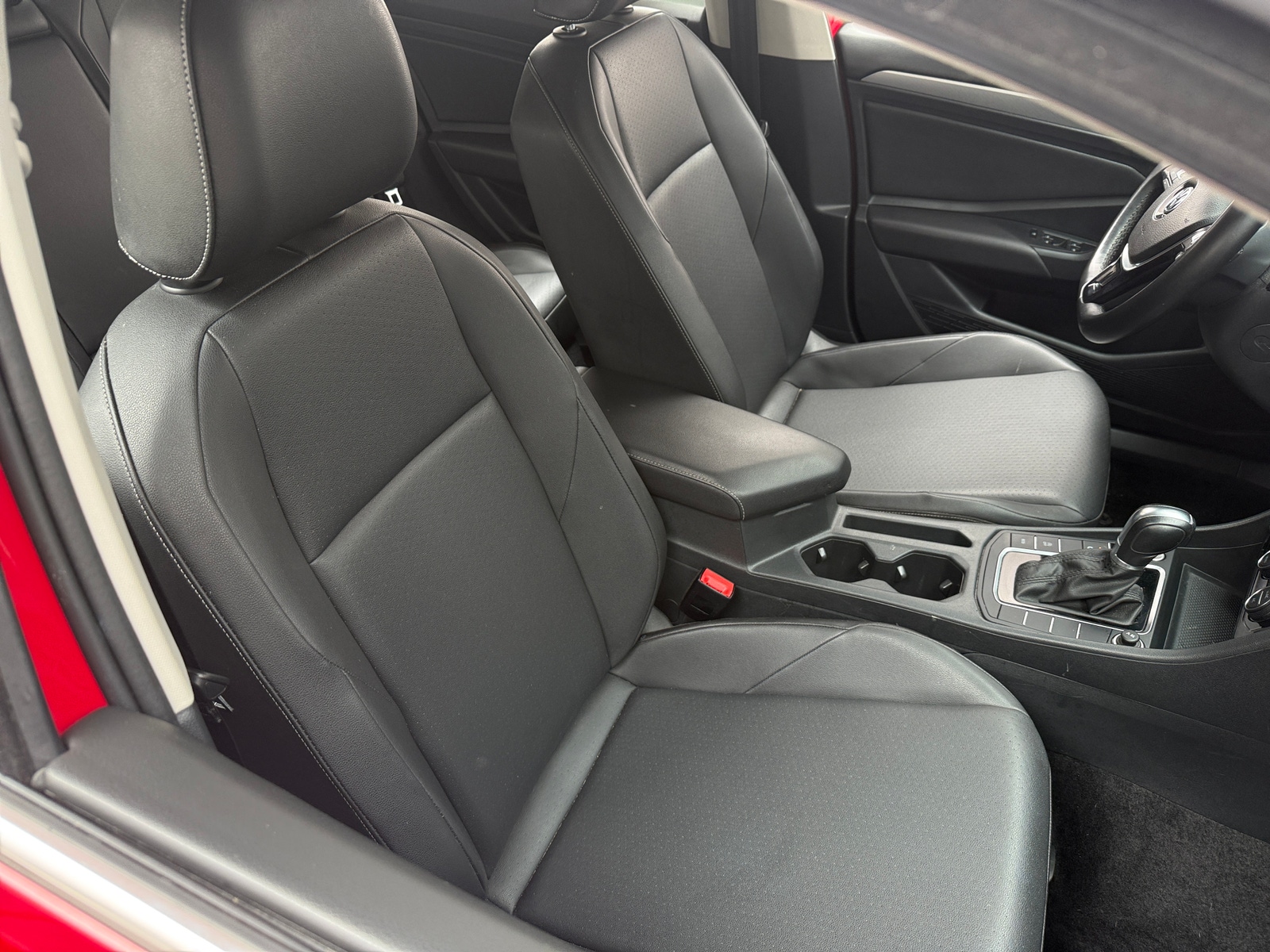 Thumbnail: 2019 Volkswagen Jetta - 2