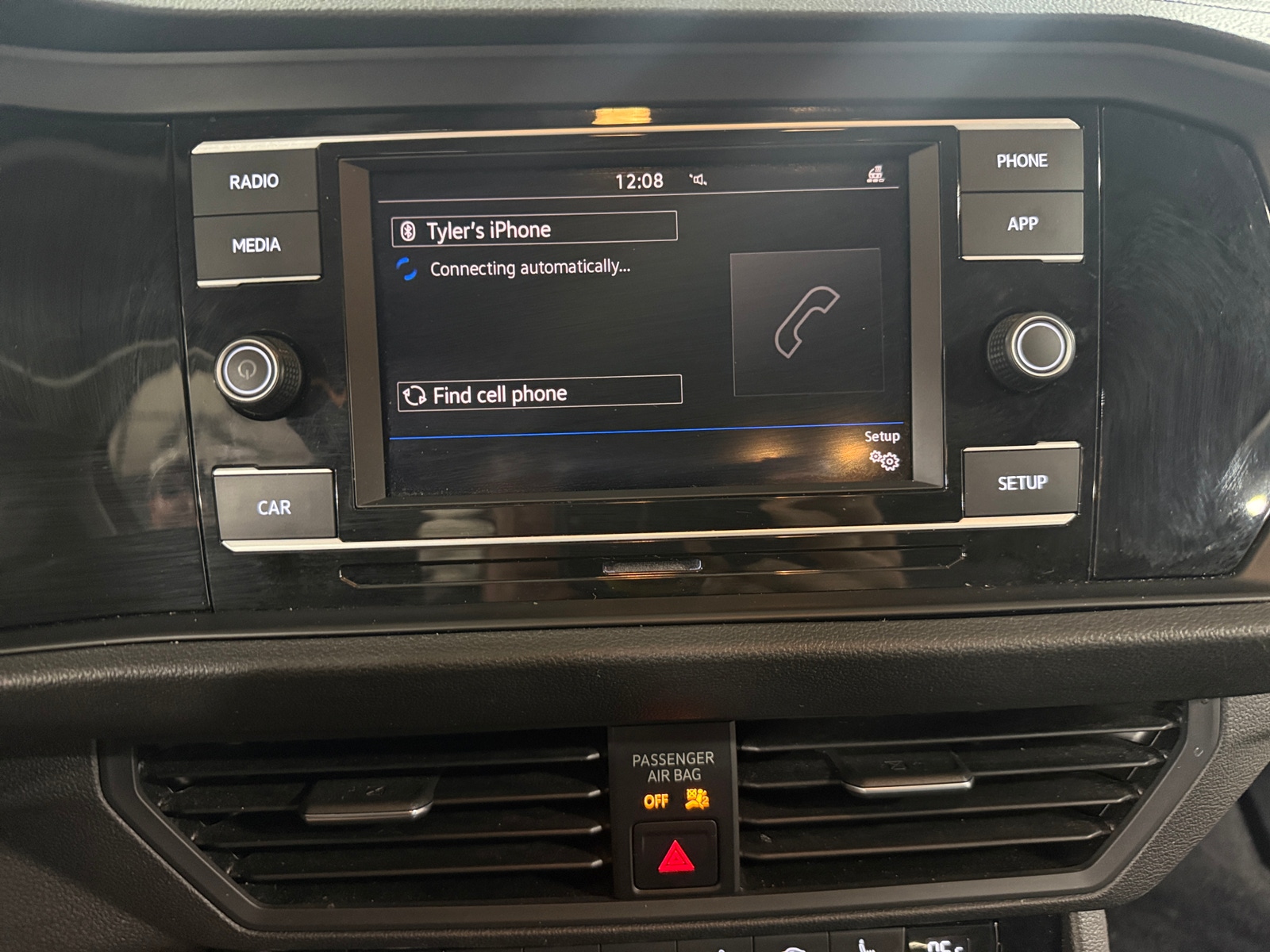 Thumbnail: 2019 Volkswagen Jetta - 4