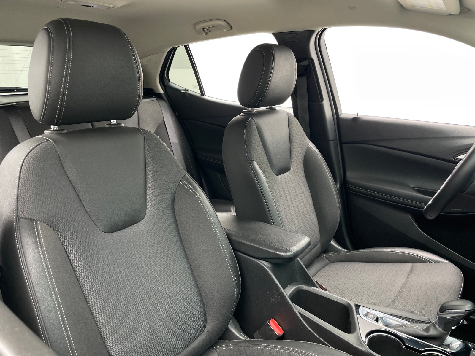Thumbnail: 2025 Buick Encore GX - 2