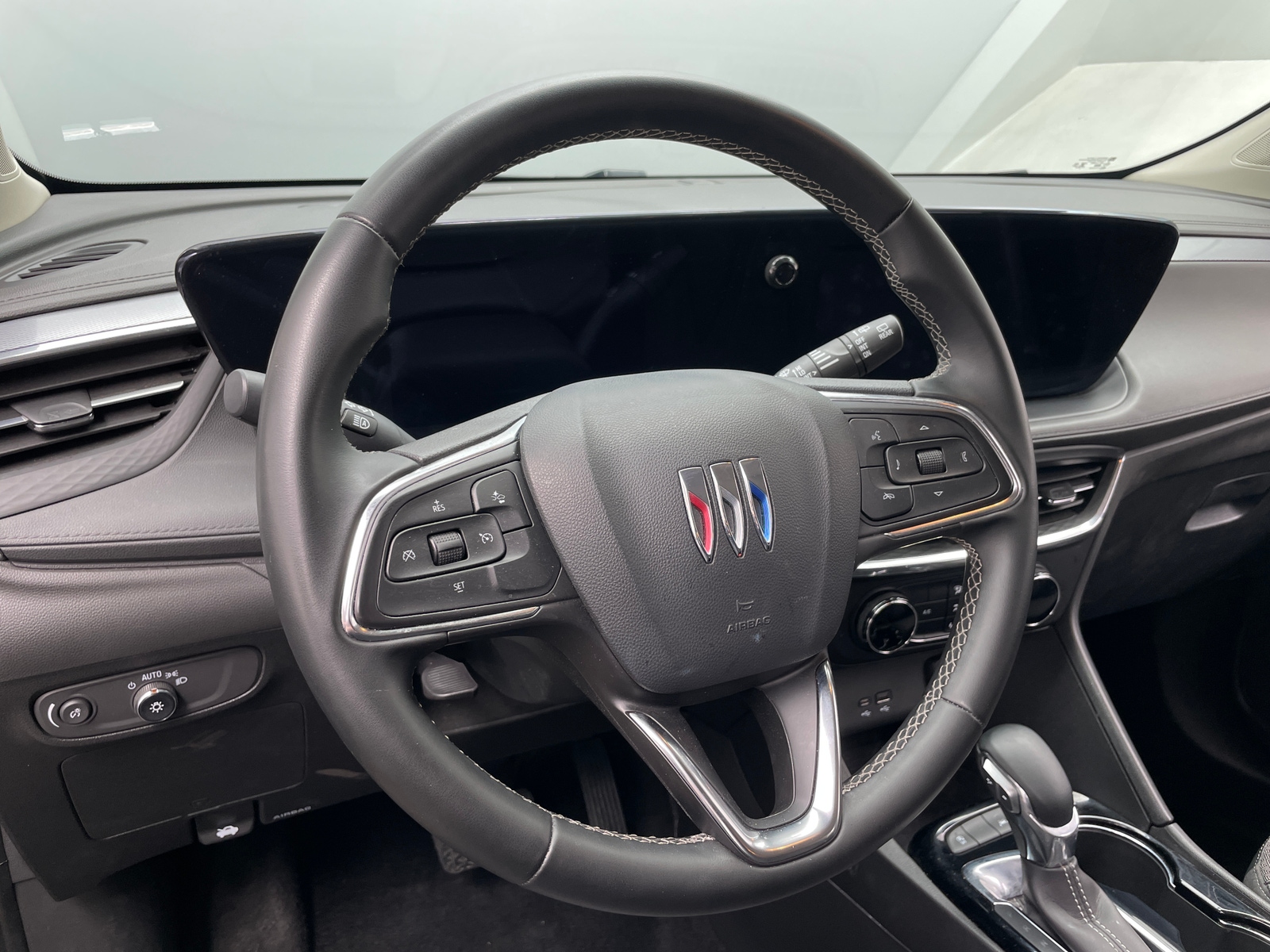 Thumbnail: 2025 Buick Encore GX - 5