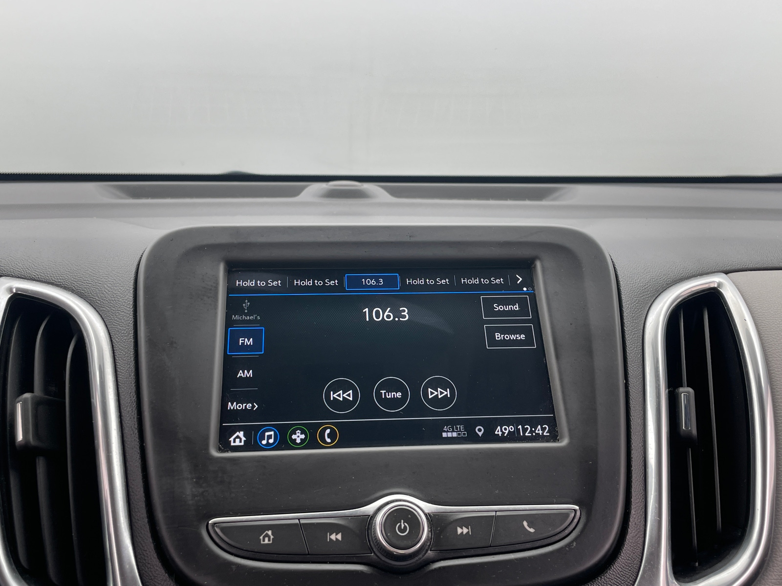 Thumbnail: 2019 Chevrolet Equinox - 4